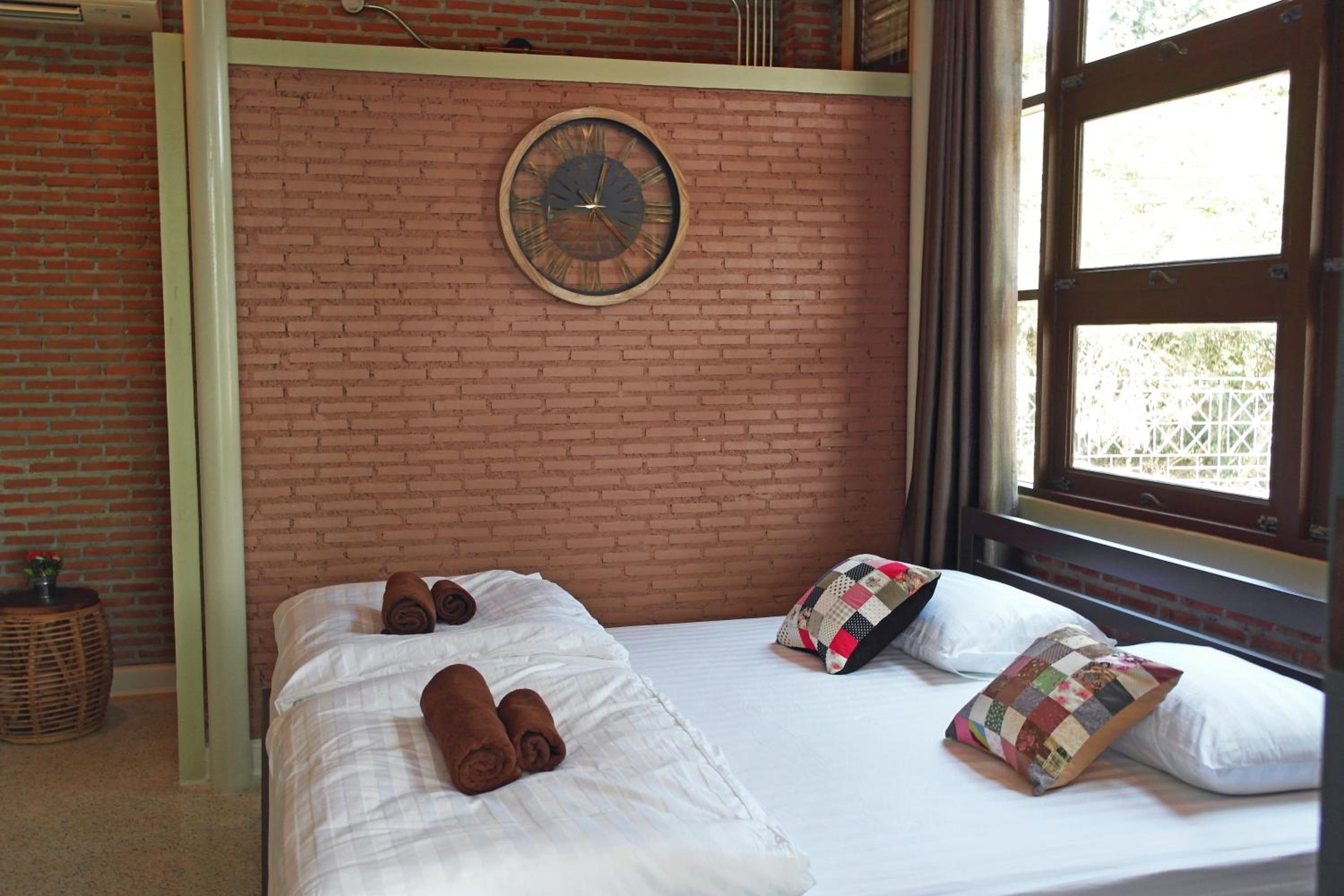 Double Room - Photo 12