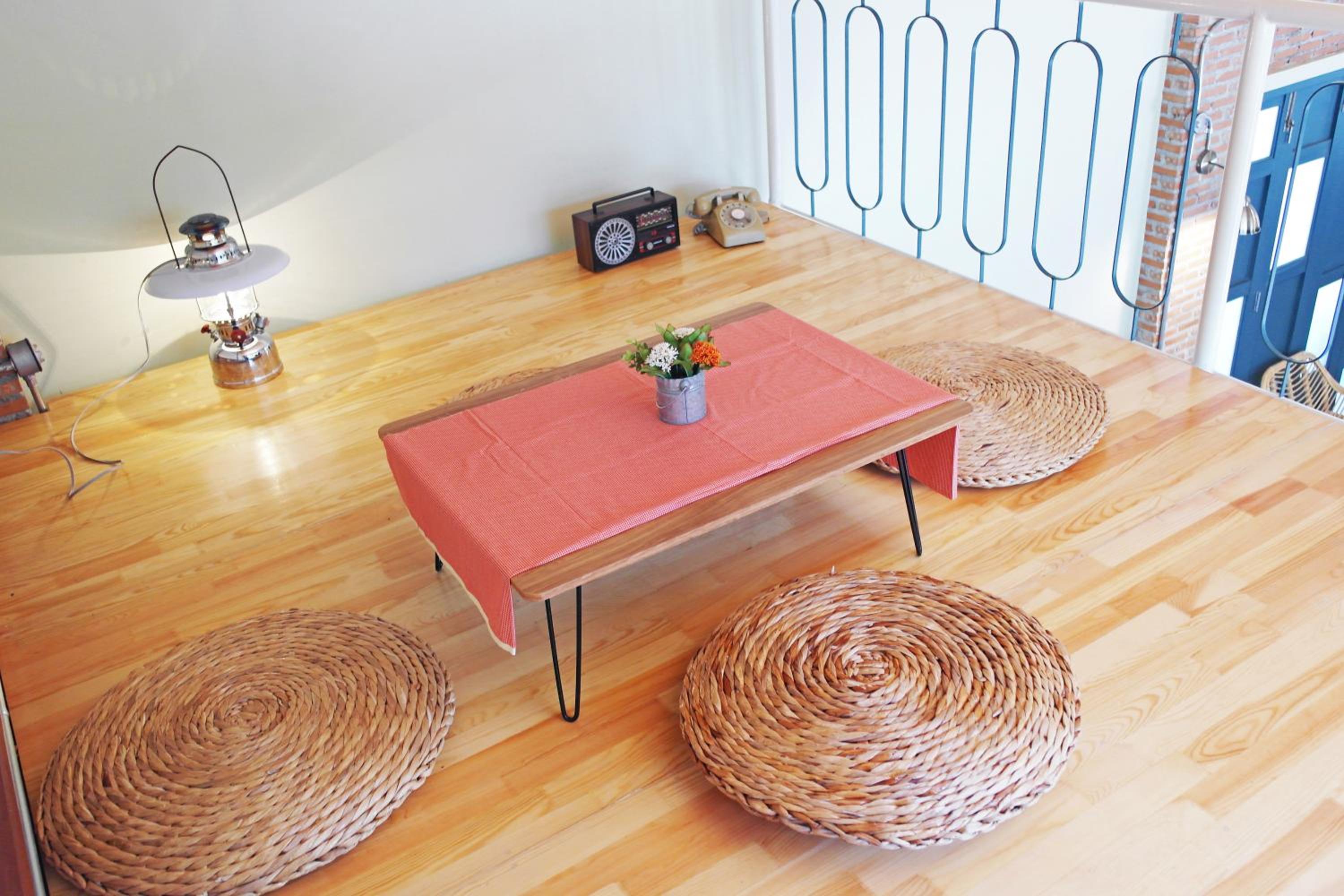 Family Room - Photo 5