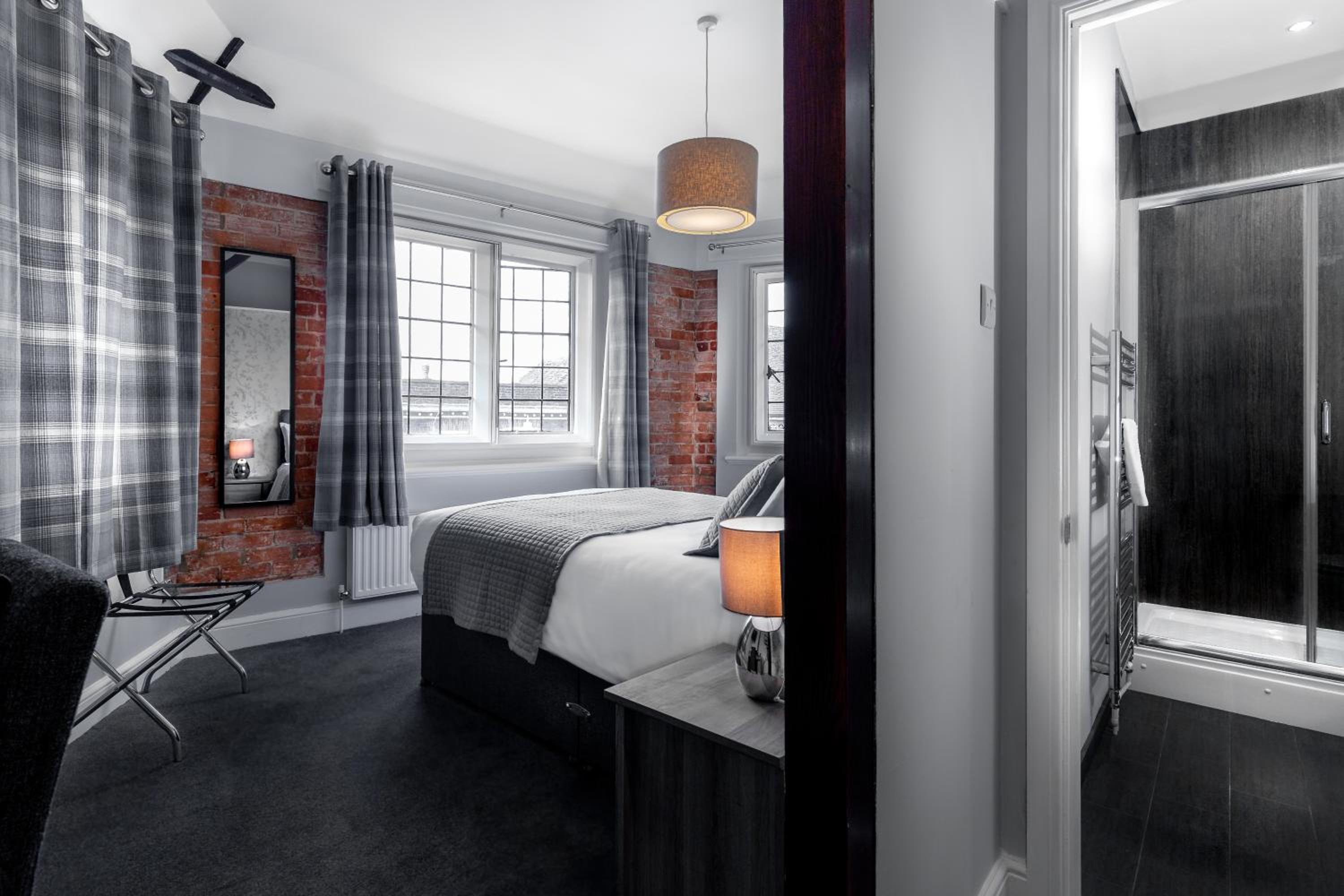 Double Room - Photo 2