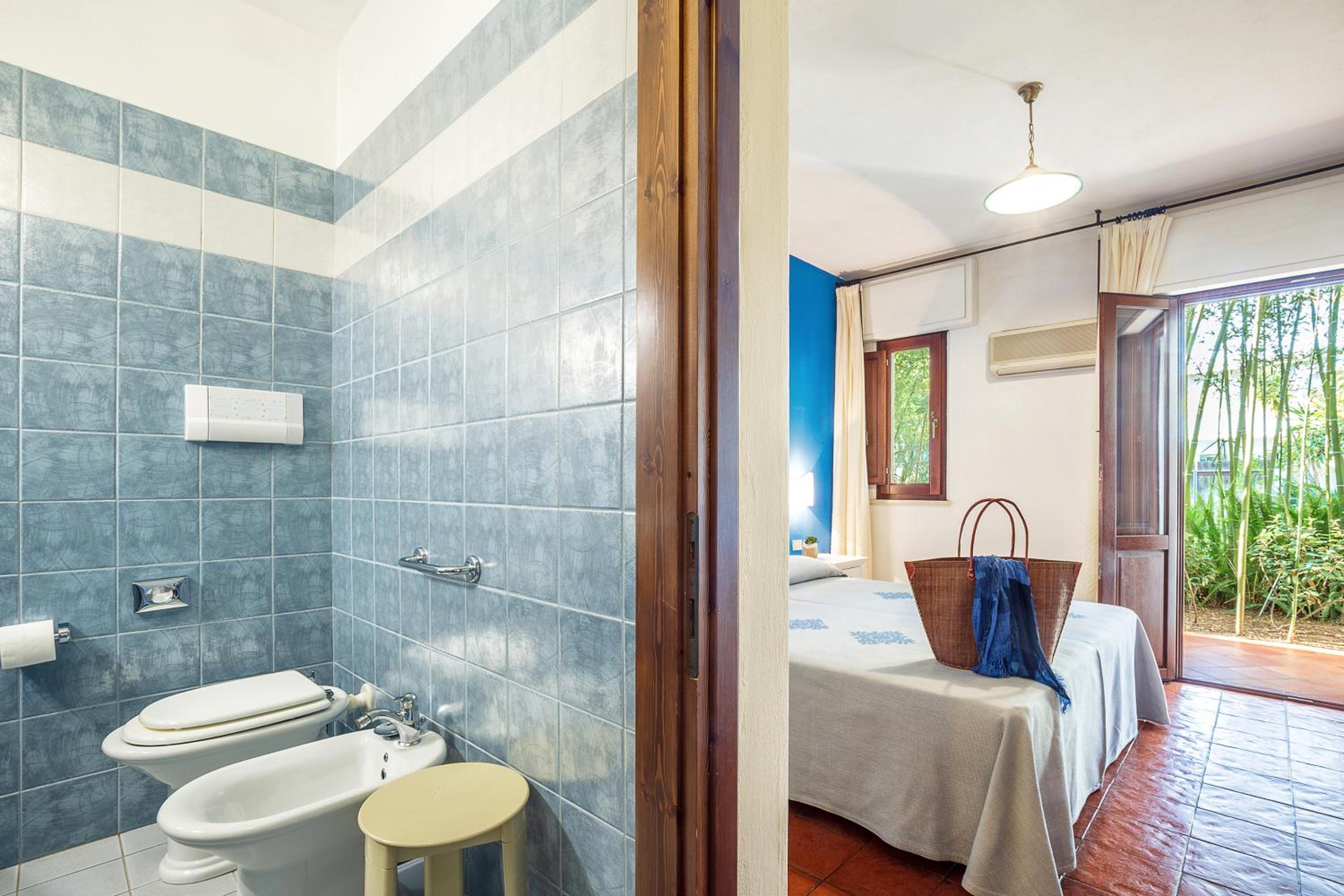 Double or Twin Room - Photo 6