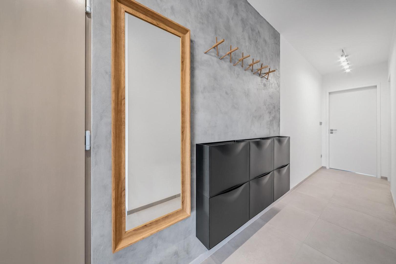 Apartment photo 2
