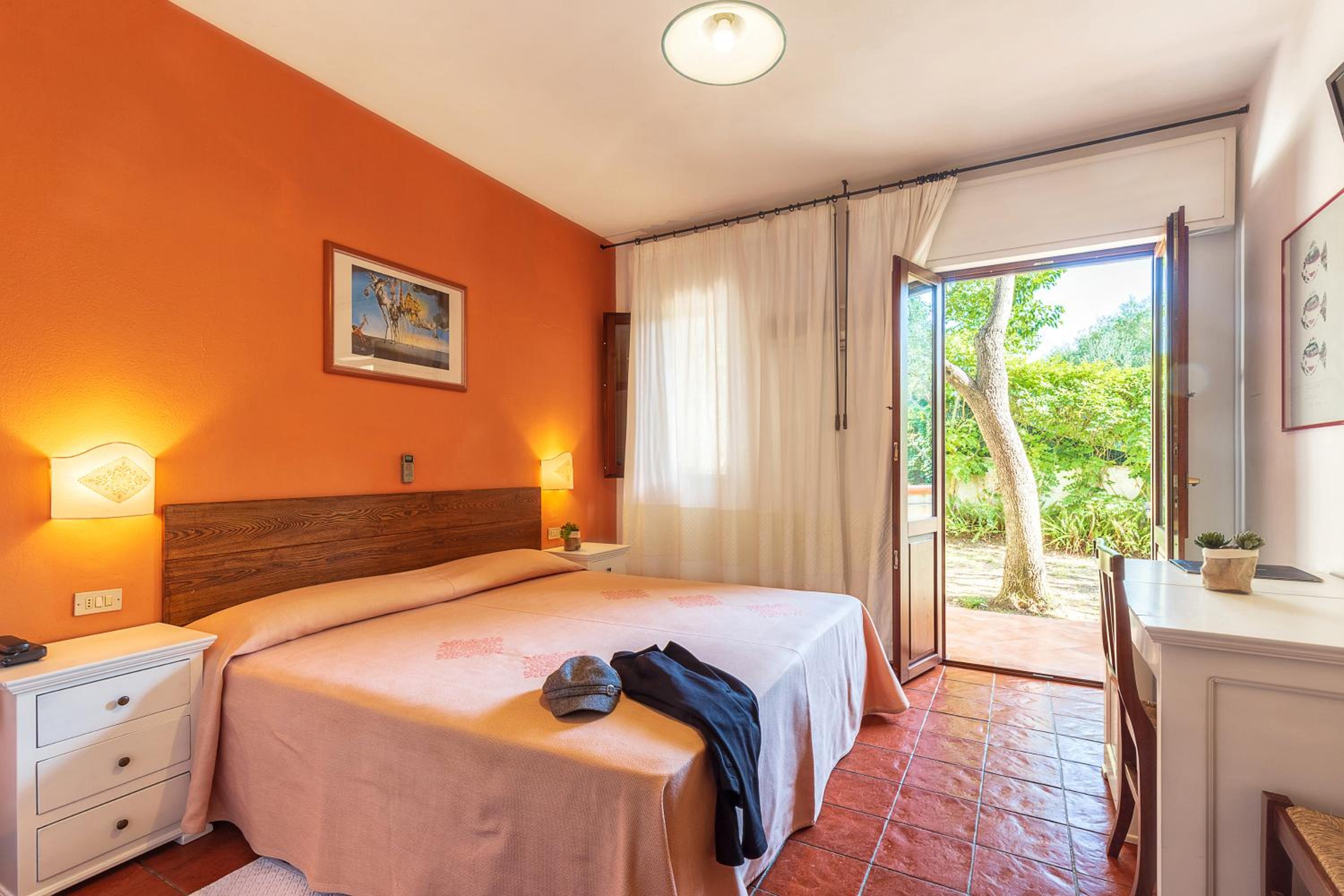 Double or Twin Room - Photo 3