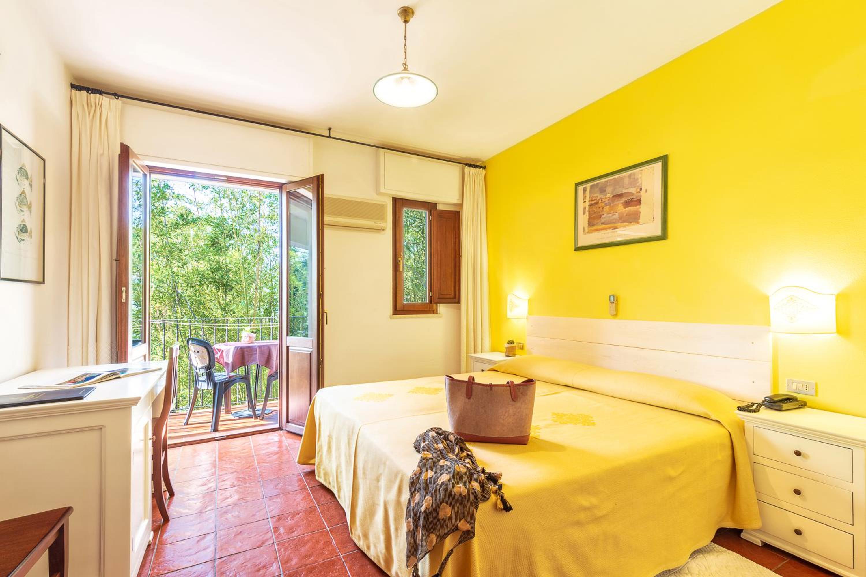 Double or Twin Room - Photo 14