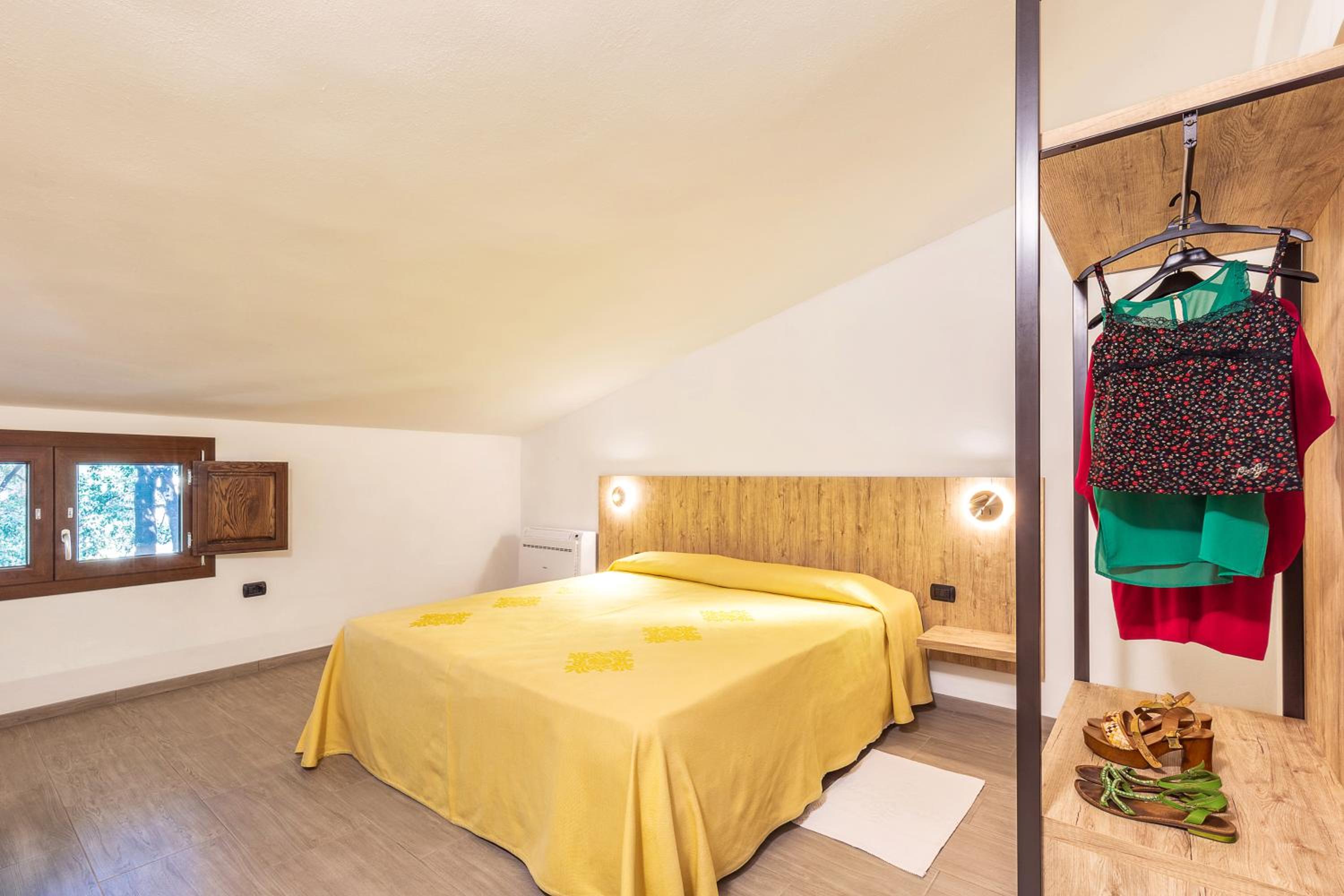 Double or Twin Room - Photo 17