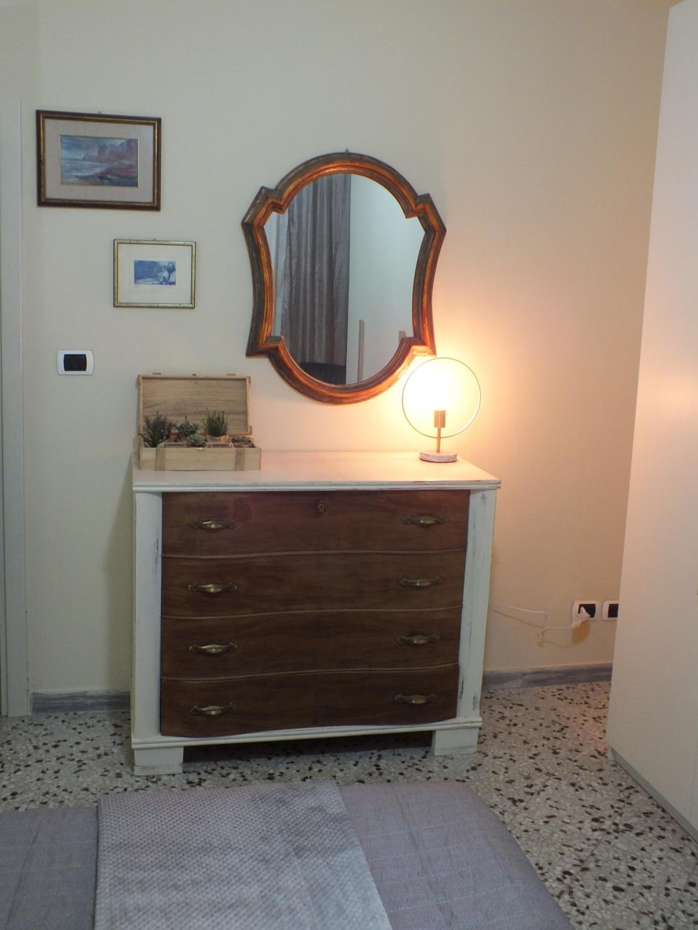 One-Bedroom Apartment - Photo 20