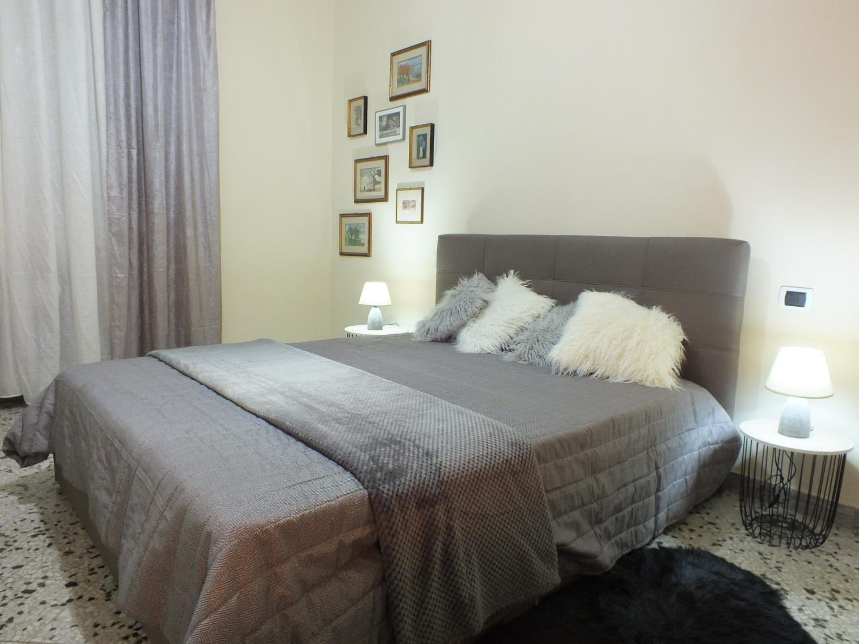 One-Bedroom Apartment - Photo 101