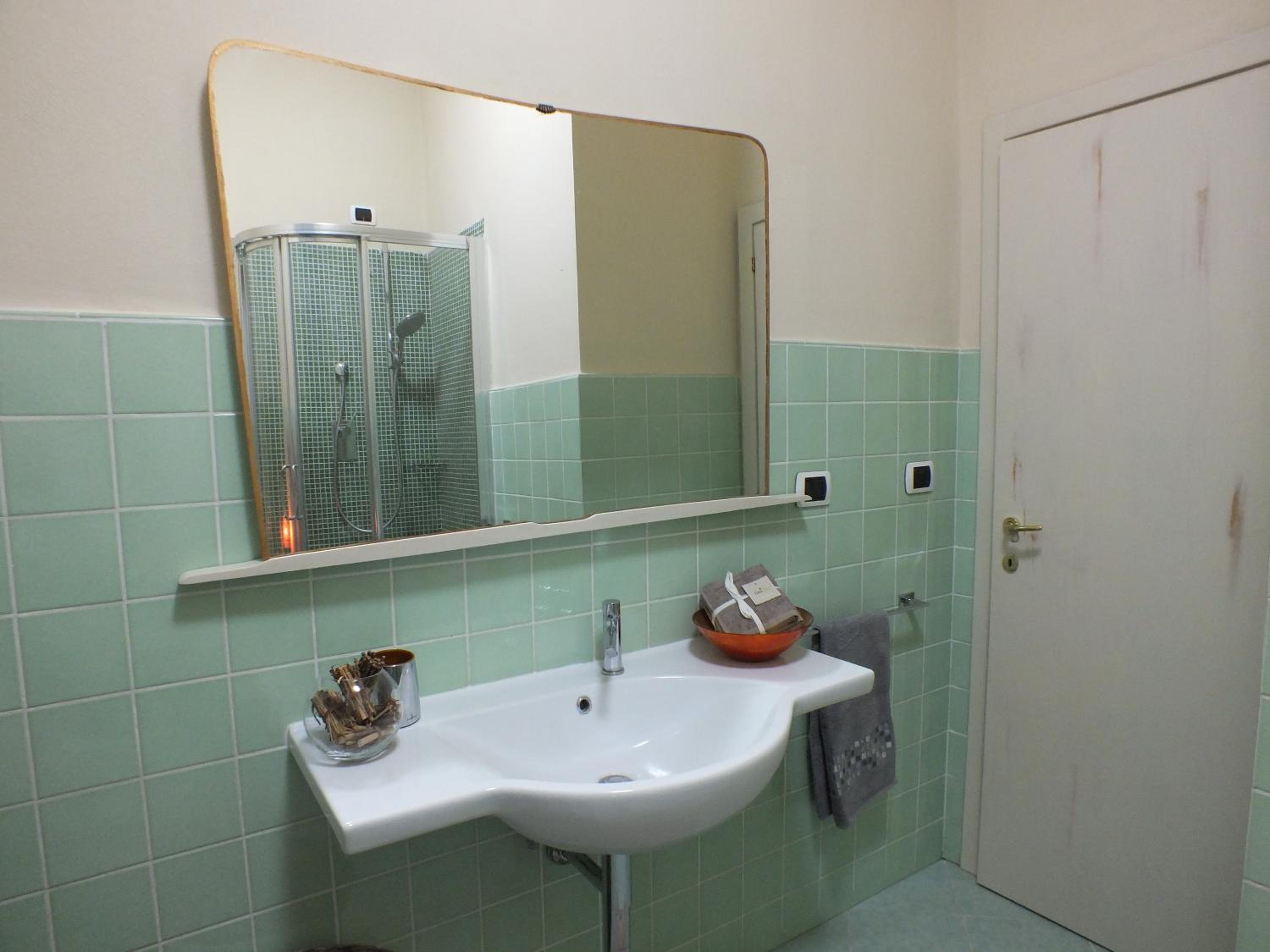 One-Bedroom Apartment - Photo 72