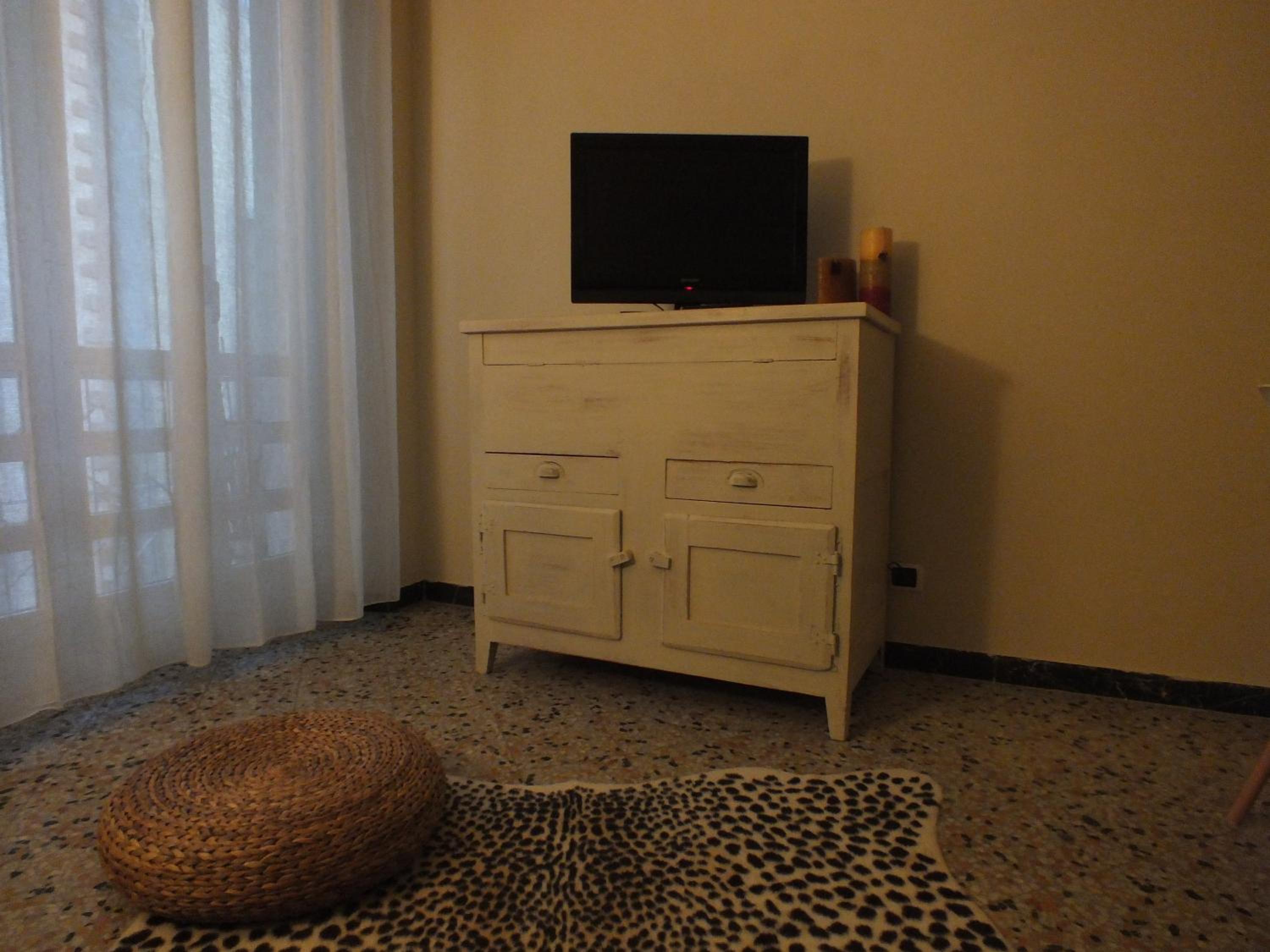 One-Bedroom Apartment - Photo 64