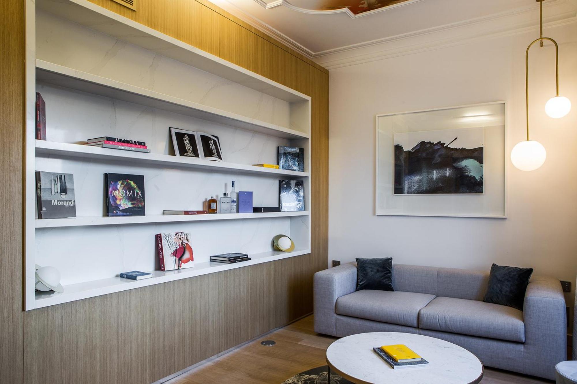 Deluxe King Suite