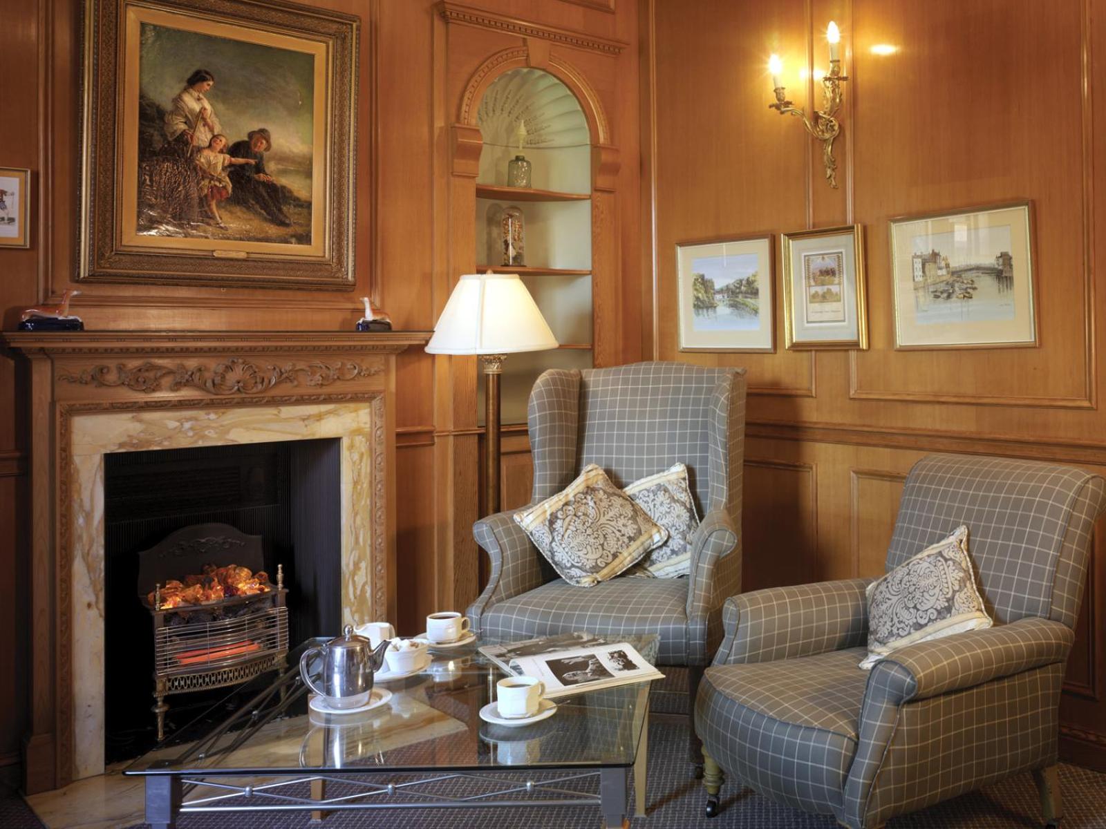 Superior Suite - Photo 2