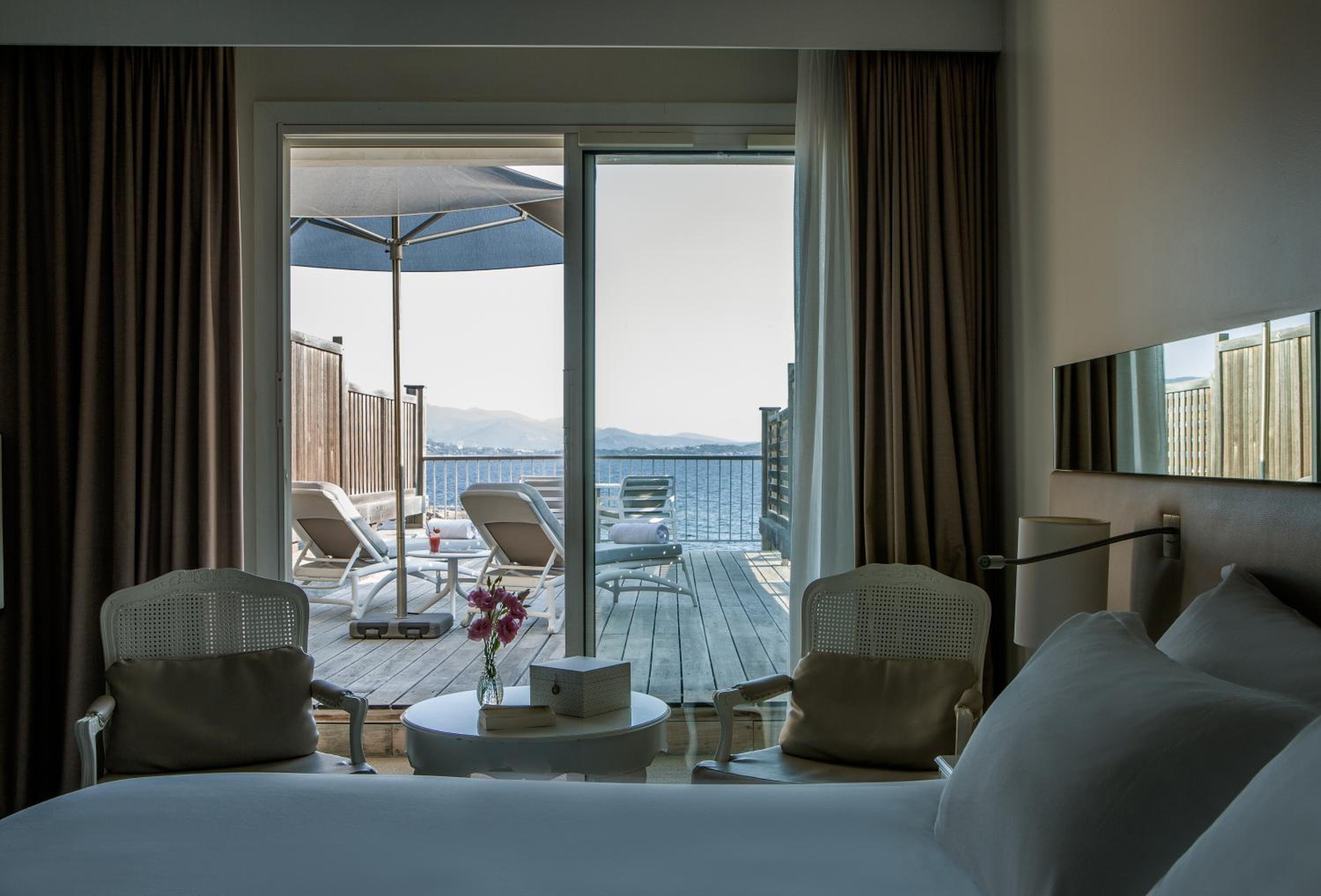 Luxury King Room with Private Solarium and Sea View  - Photo 8