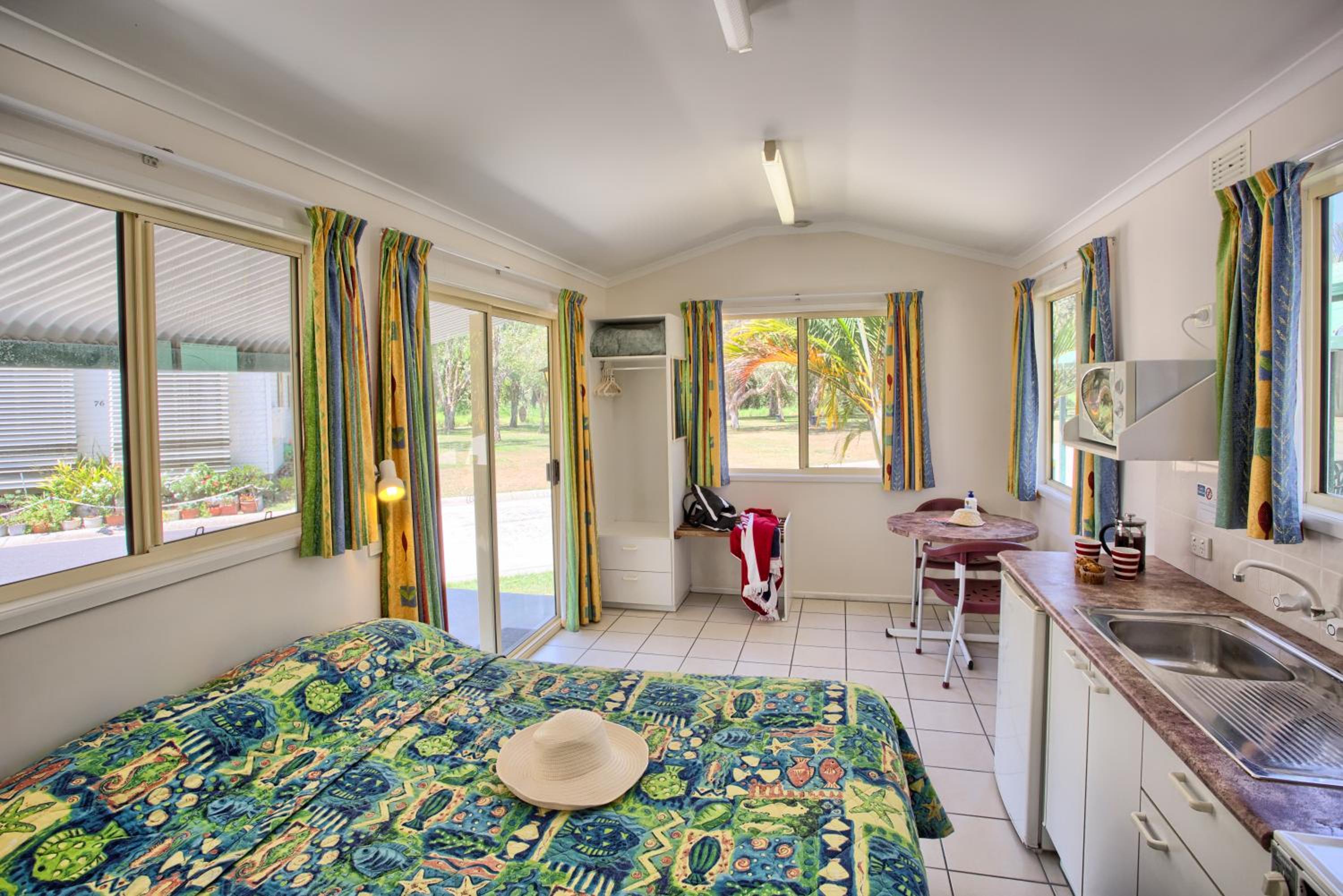 Double Studio Cabin - Photo 5