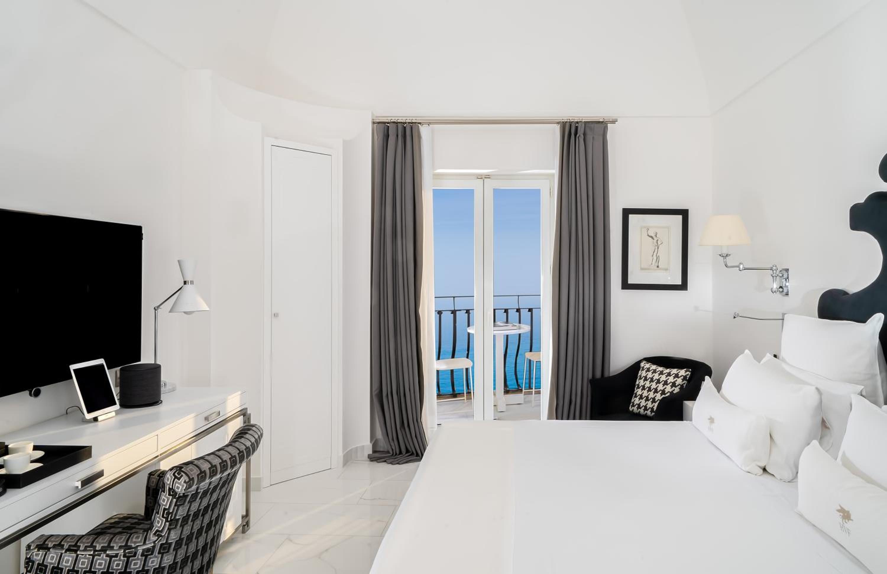 Large Double Room - Photo 6