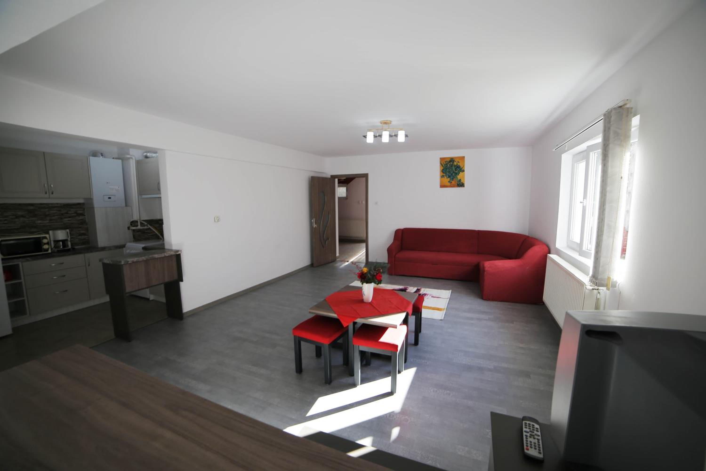 Four-Bedroom House photo 1