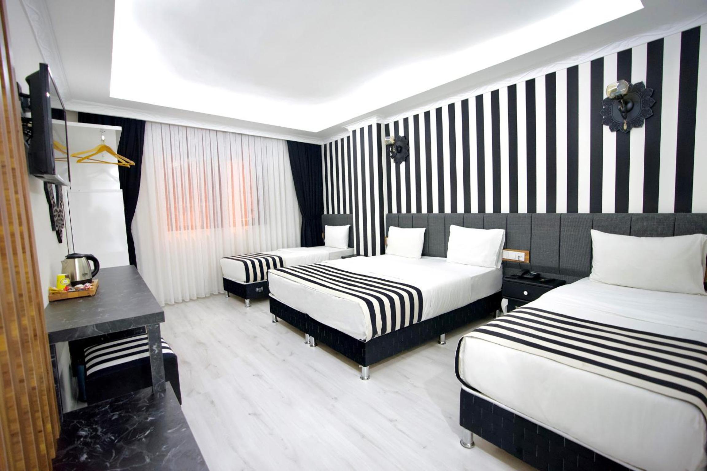 Deluxe Quadruple Room photo 3