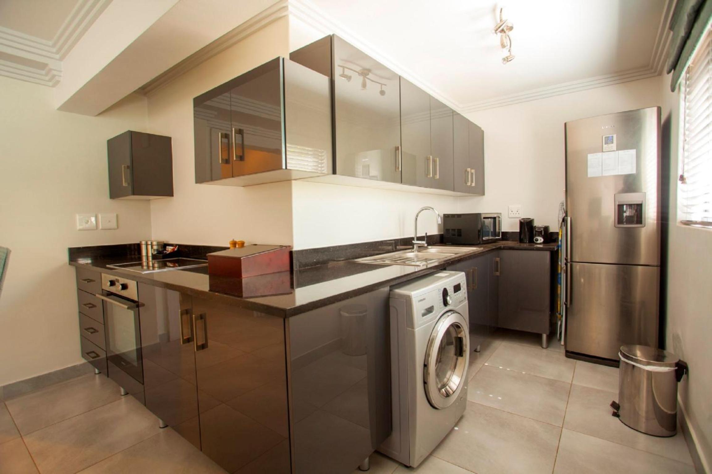 Luxury Apartment 11 photo 2