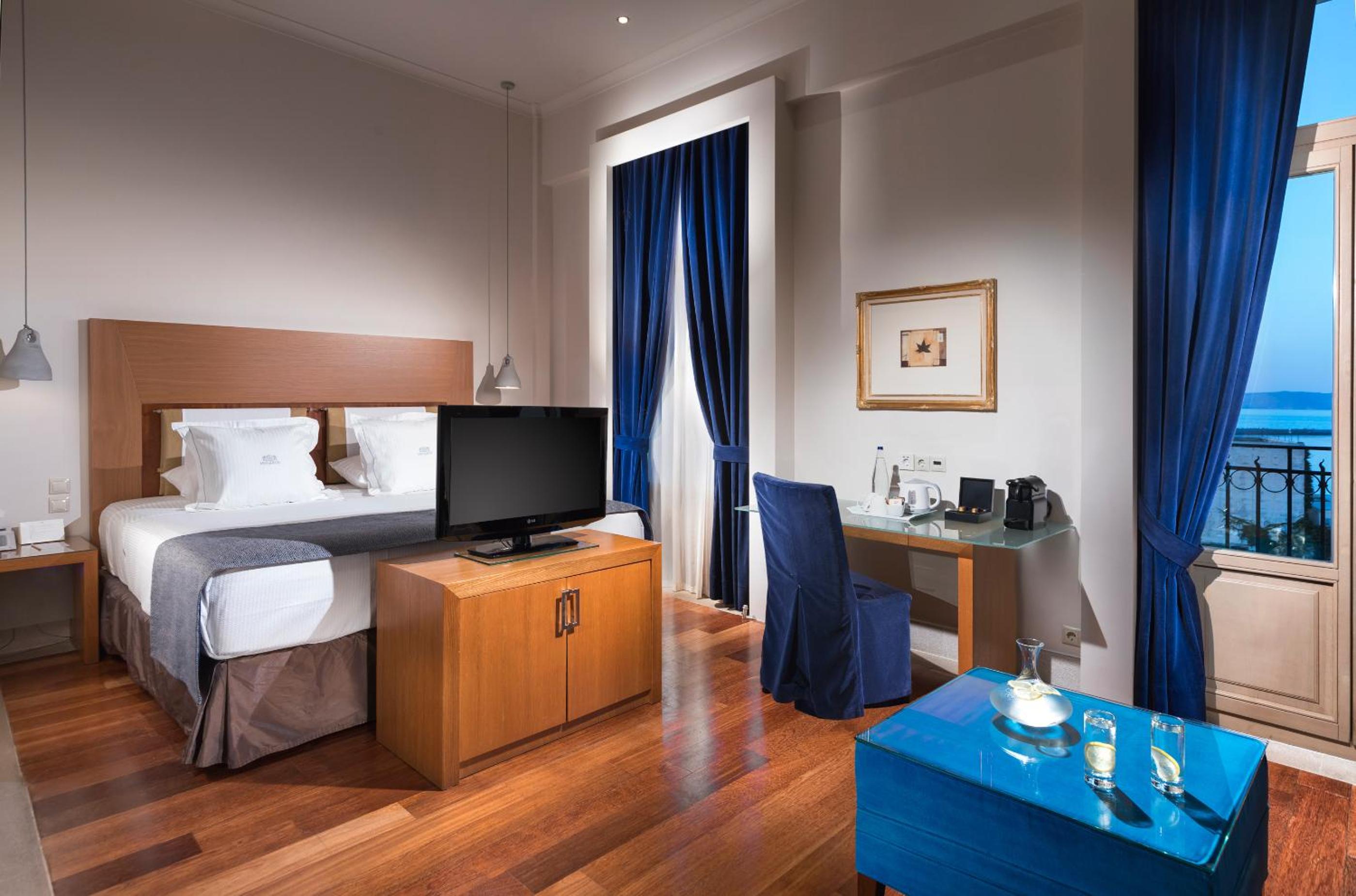 Junior Double Suite with Sea View - Photo 2