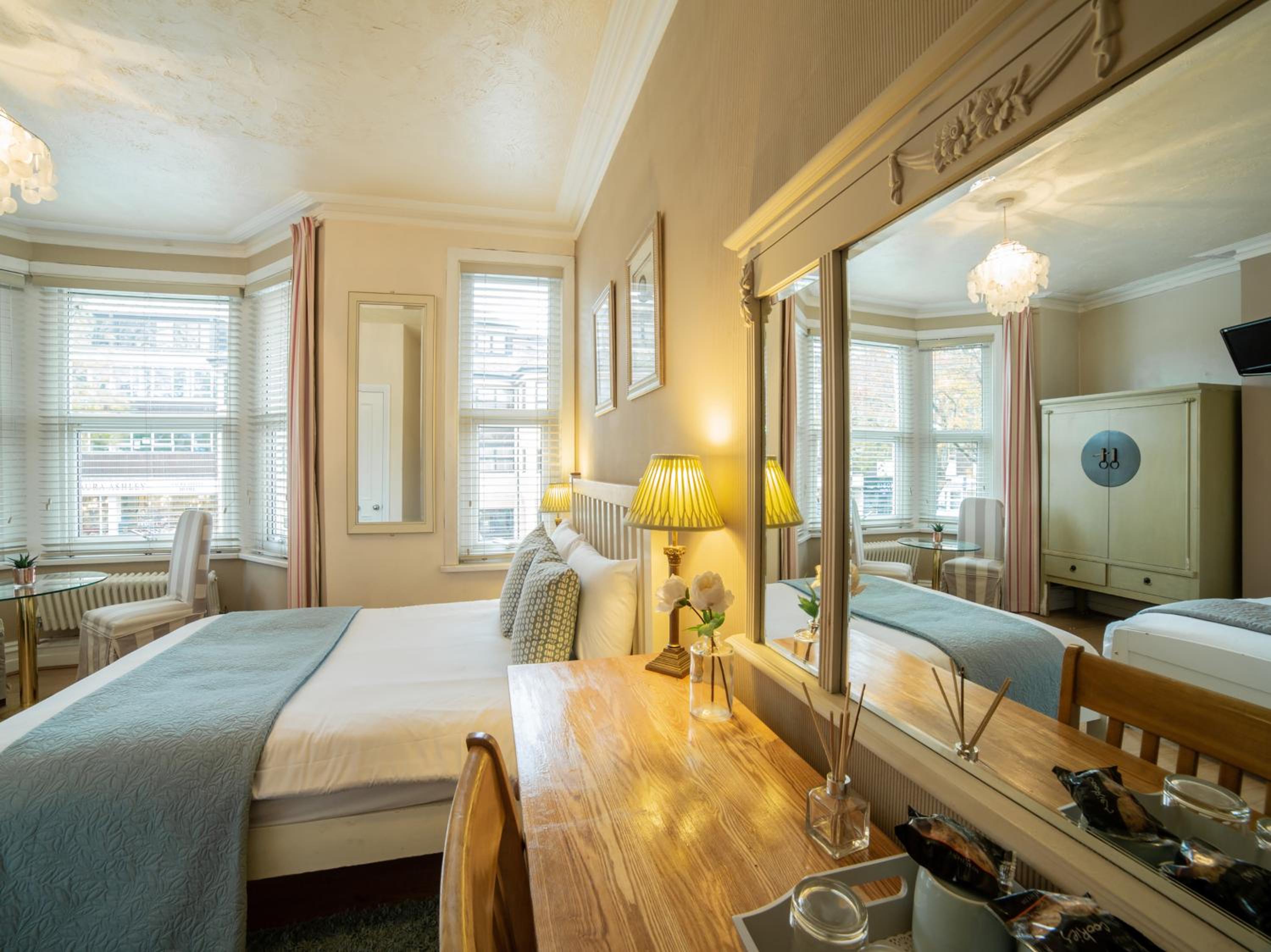 Deluxe Triple Room photo 2