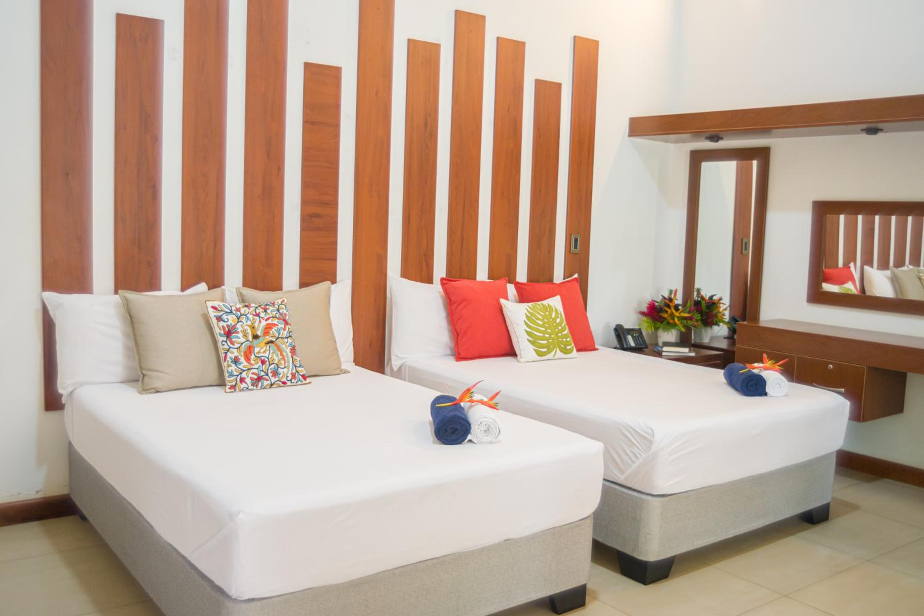Deluxe Triple Room photo 2
