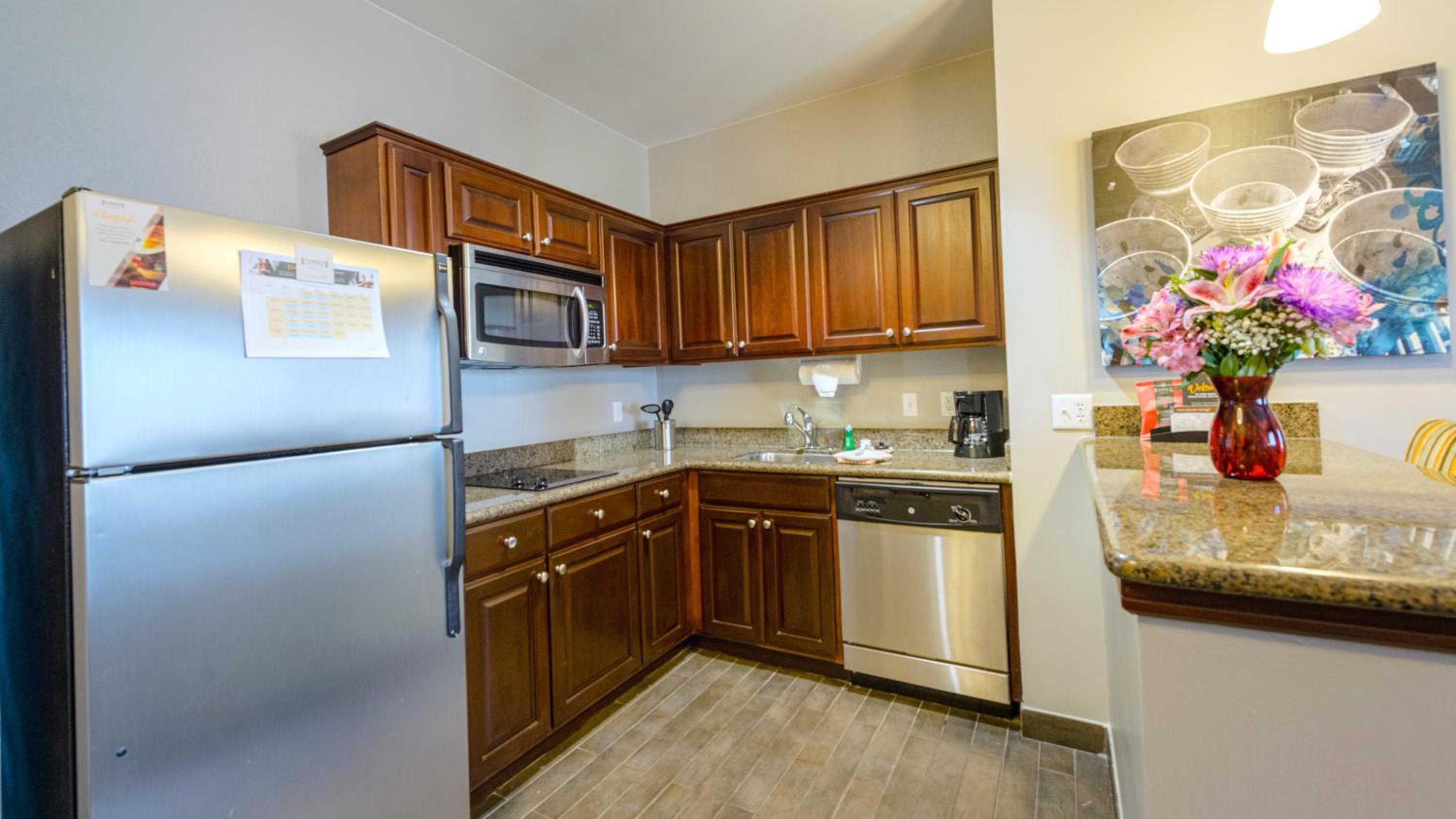 Studio Suite - Photo 3