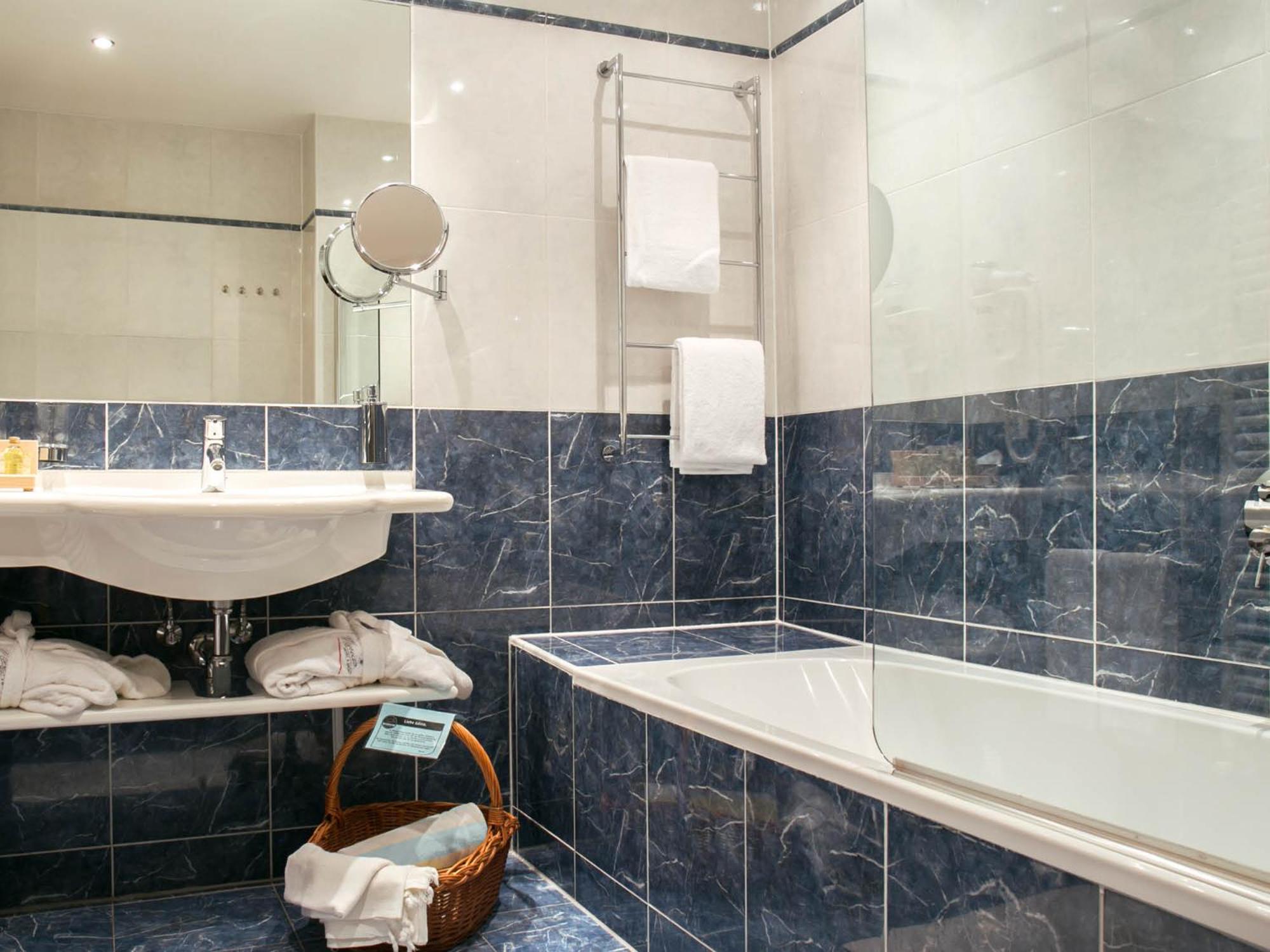 Double or Twin Room photo 2