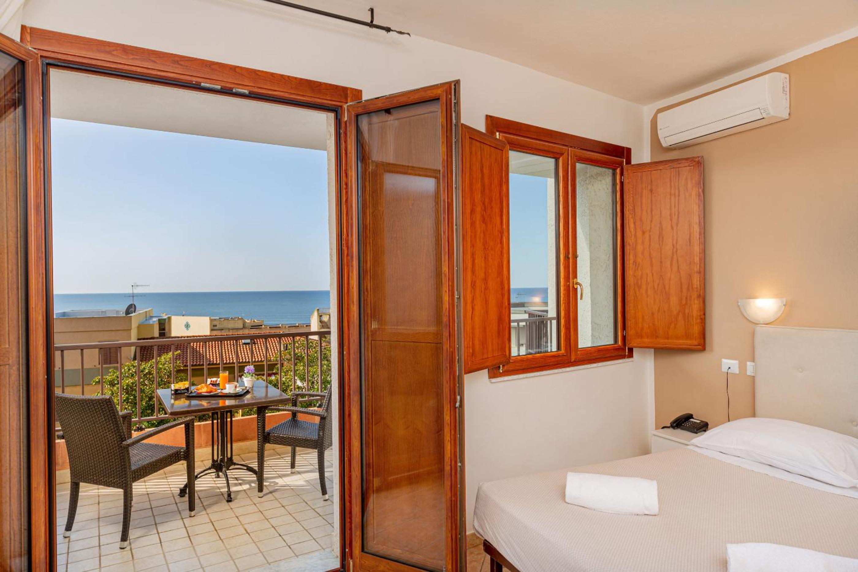Superior Double or Twin Room with Sea View