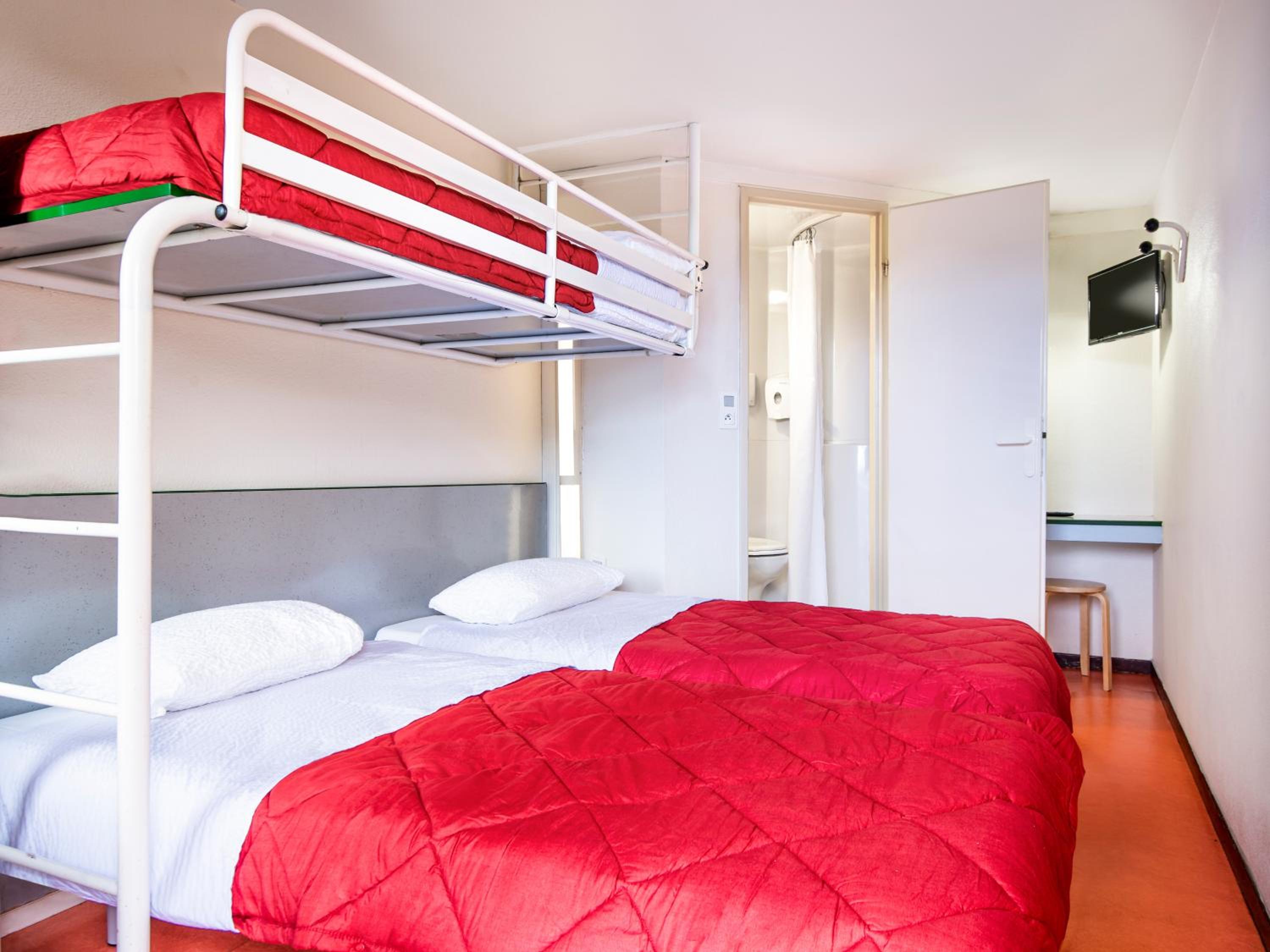 Standard Room - 3 Single Beds - Photo 3