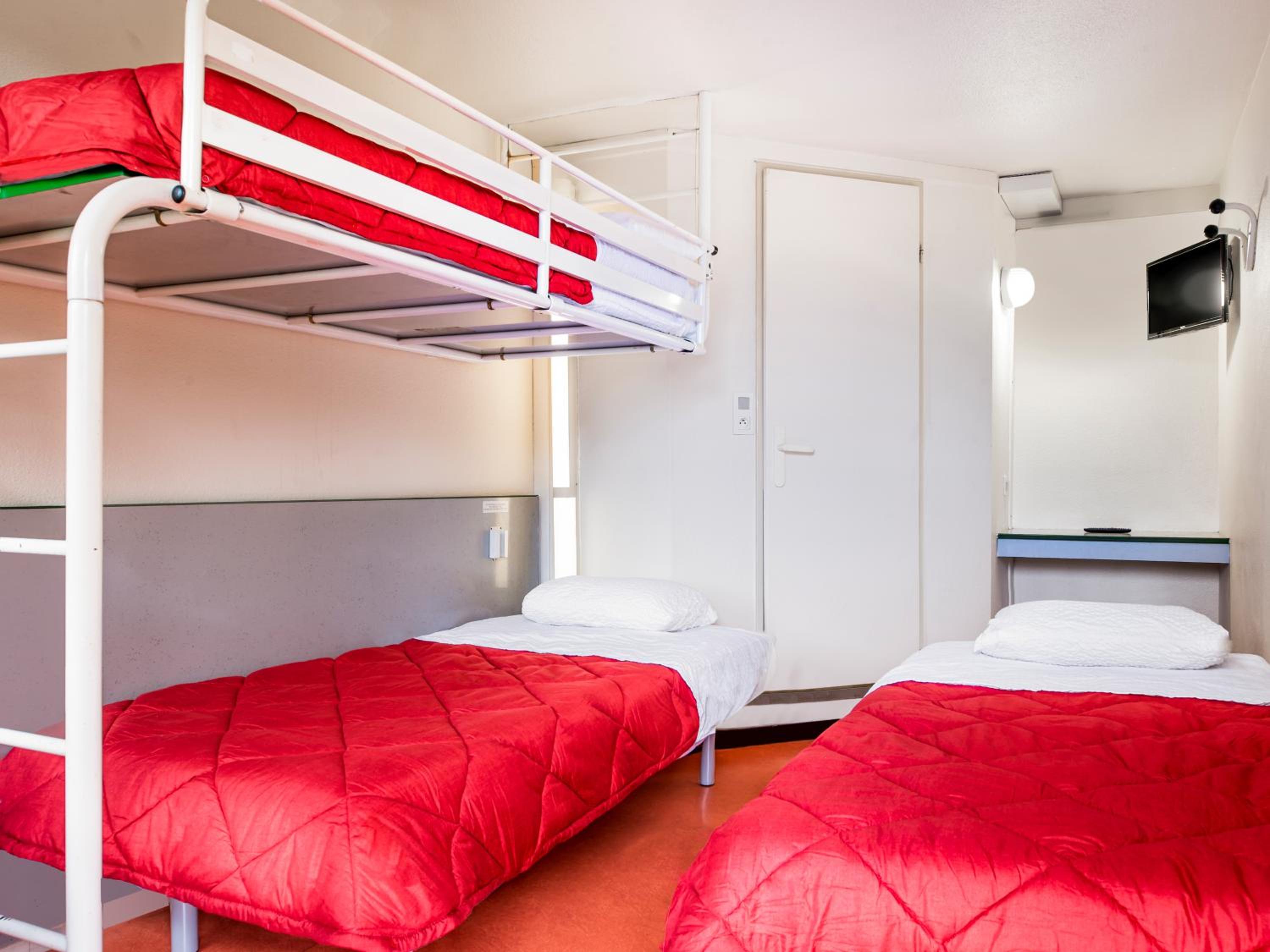 Standard Room - 2 Single Beds - Photo 3