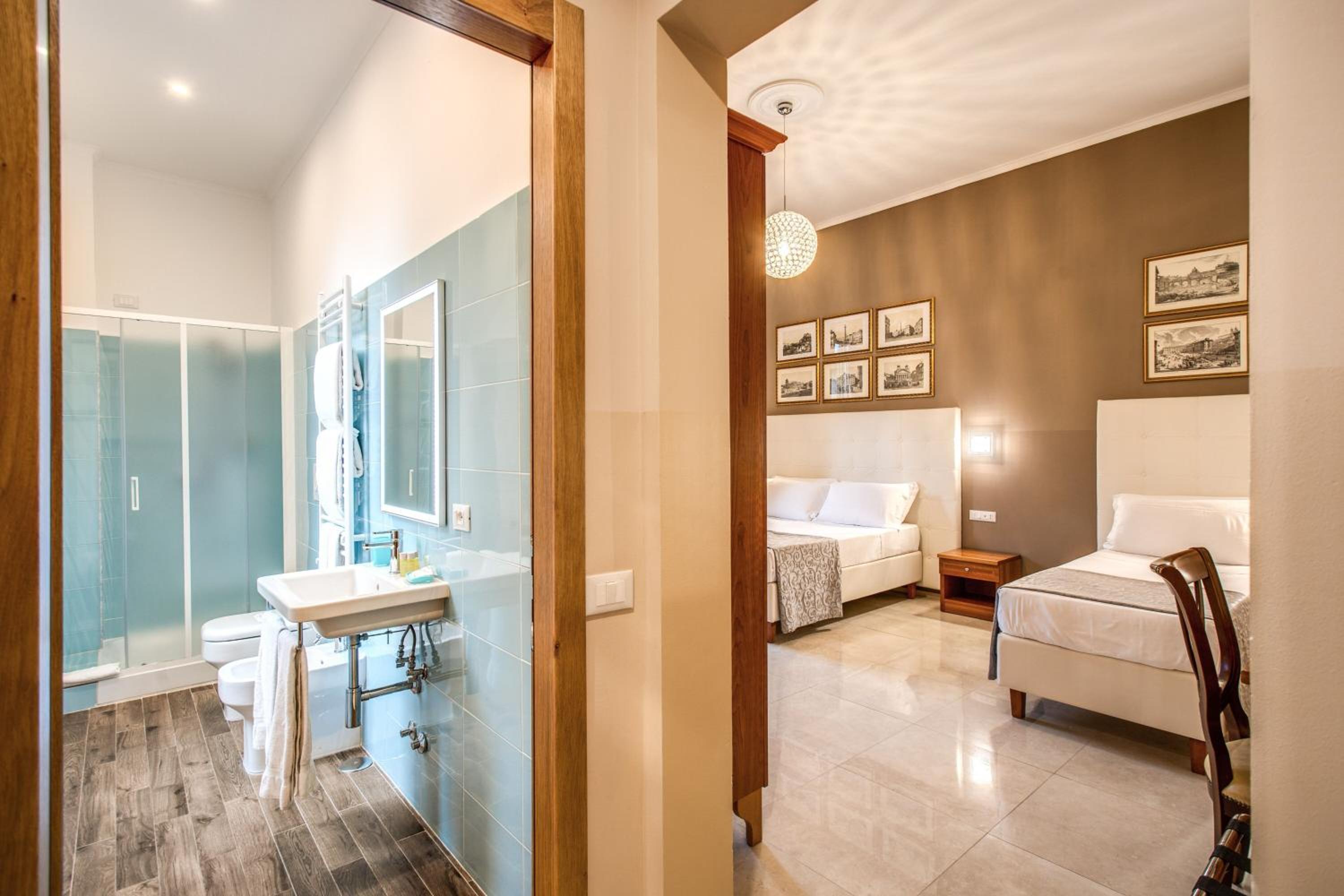 Deluxe Junior Suite photo 1
