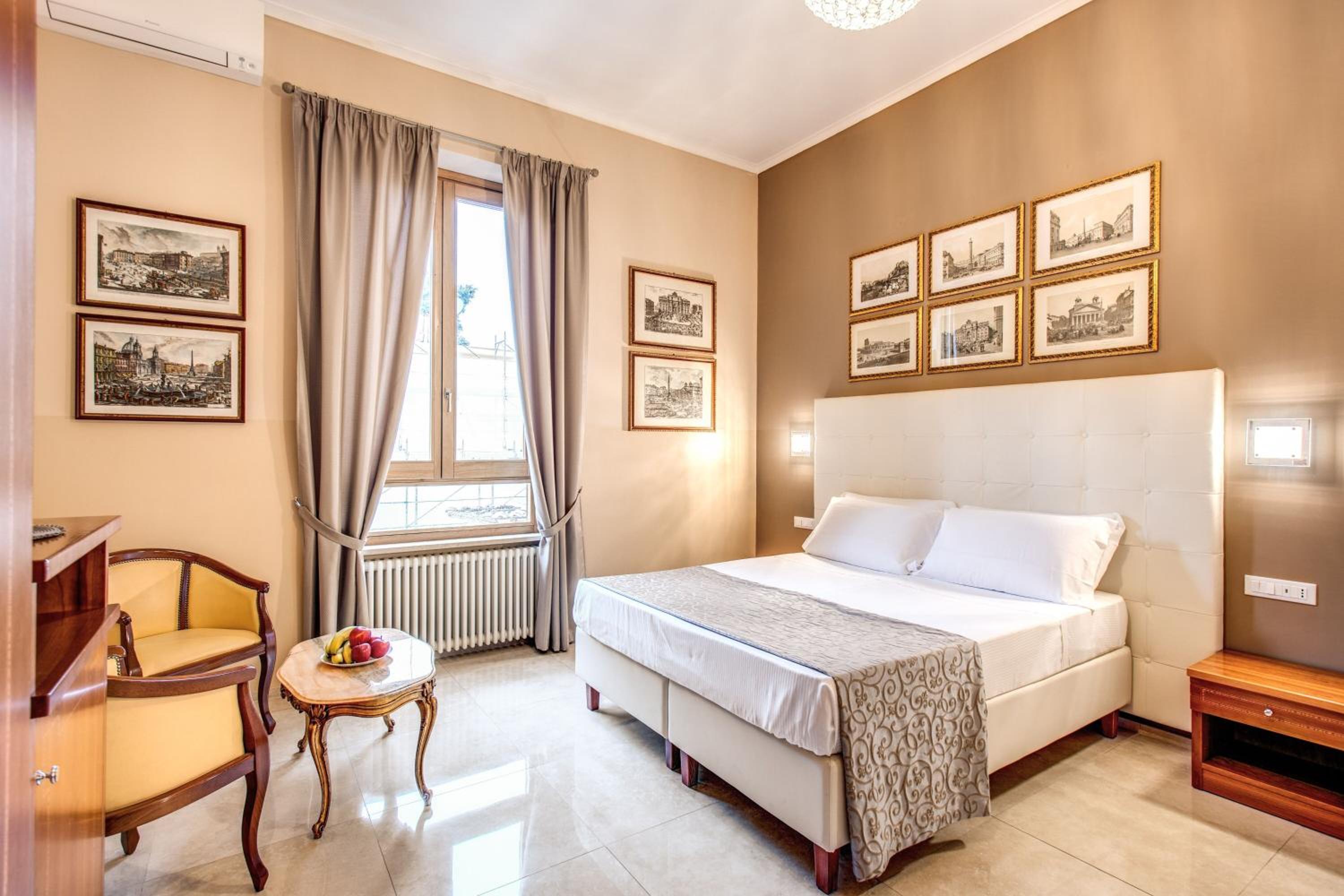 Deluxe Junior Suite photo 3