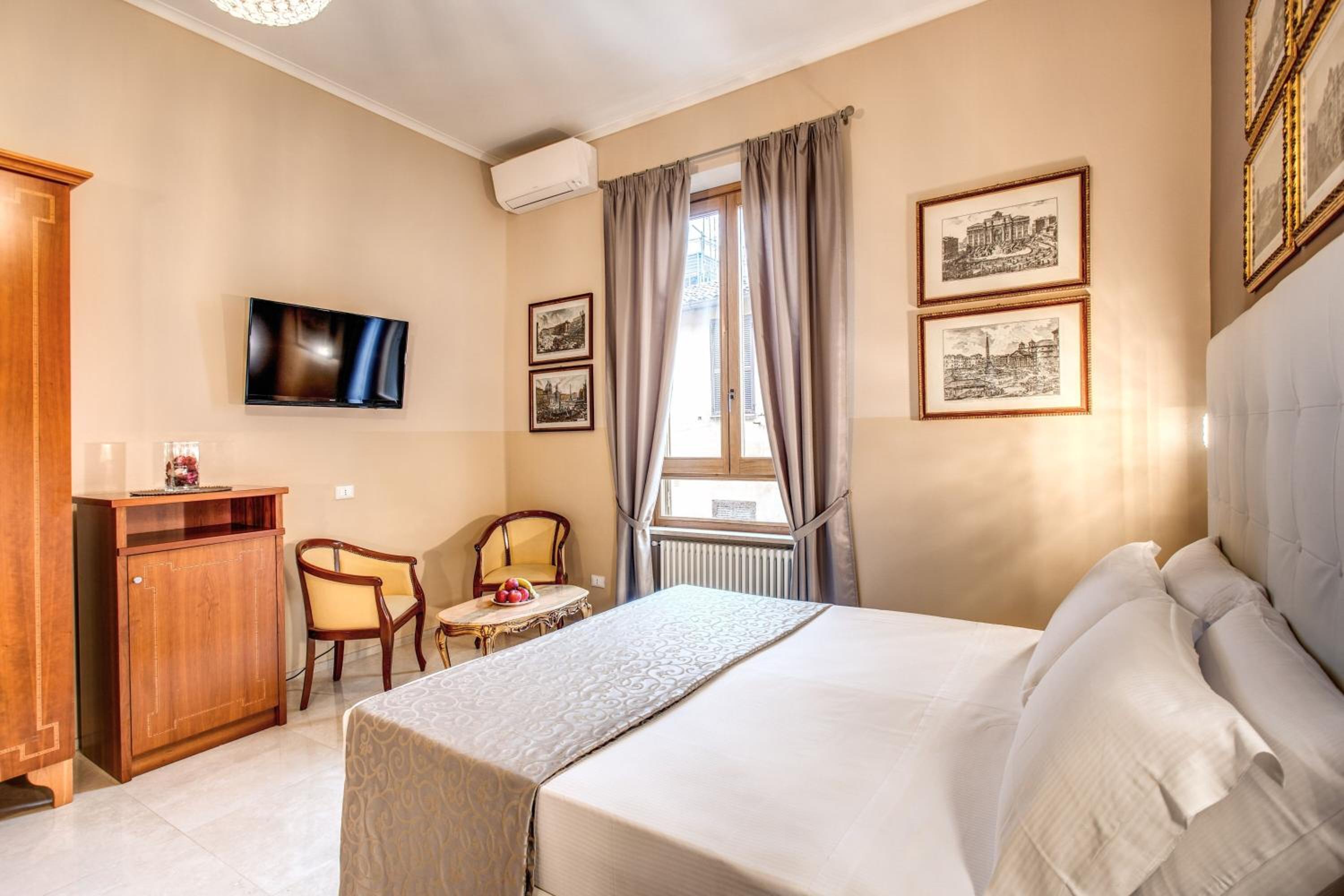 Deluxe Junior Suite photo 3