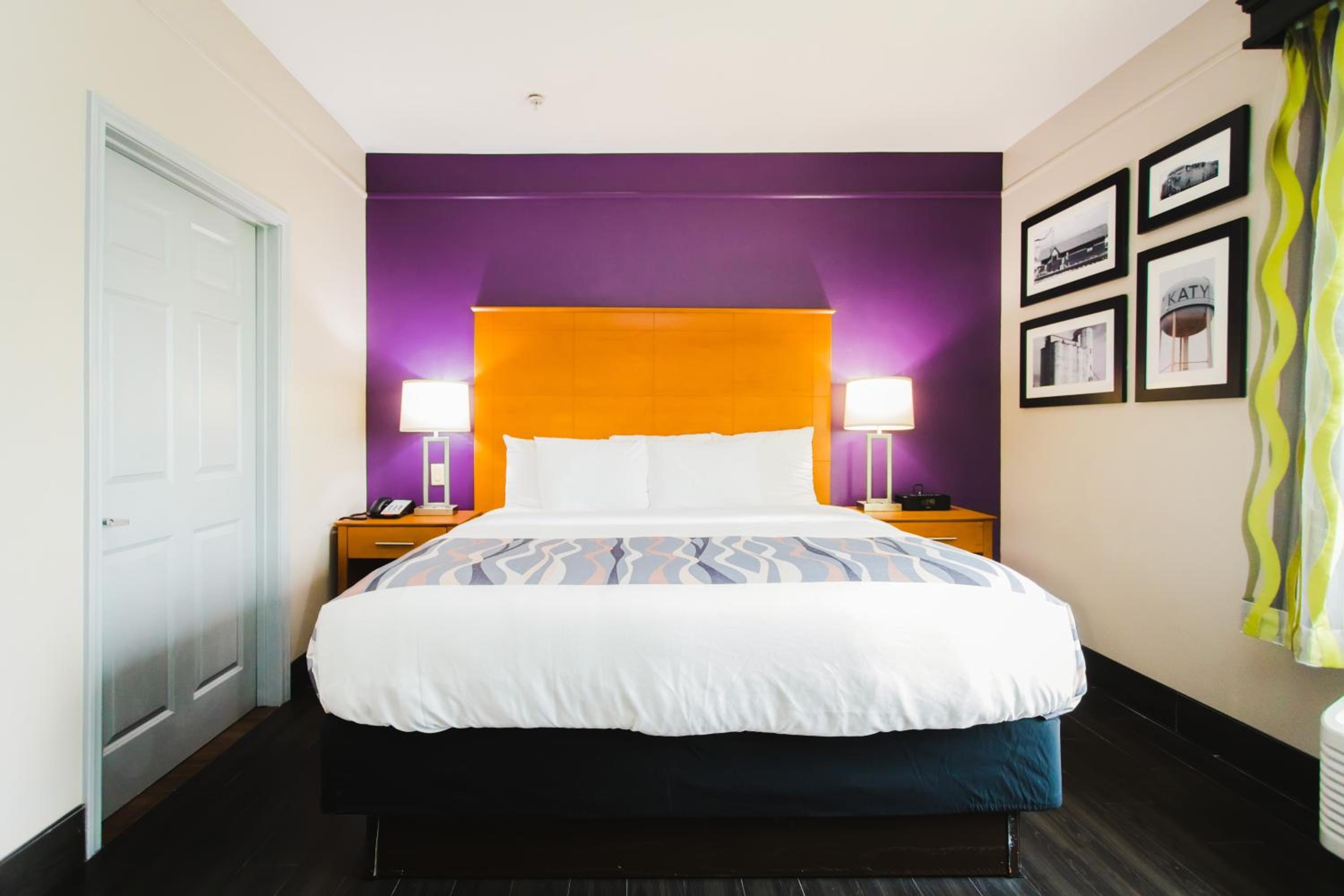 Standard King Bed - Accessible - Photo 1