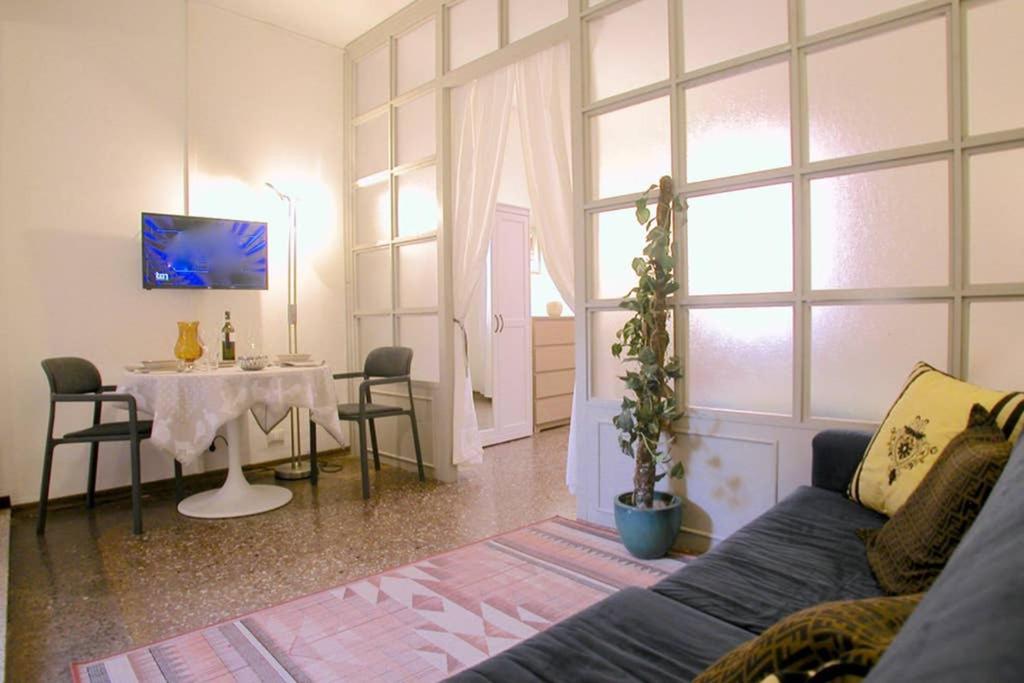 One-Bedroom Apartment - Photo 10