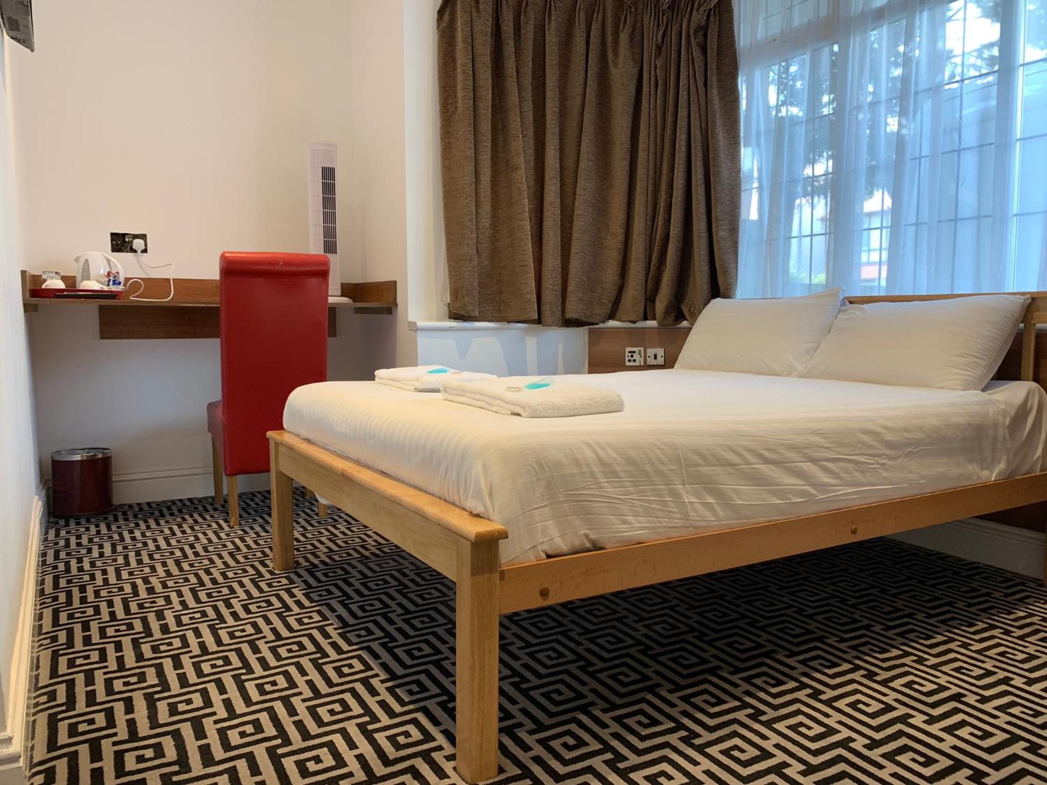 Double Room - Photo 2