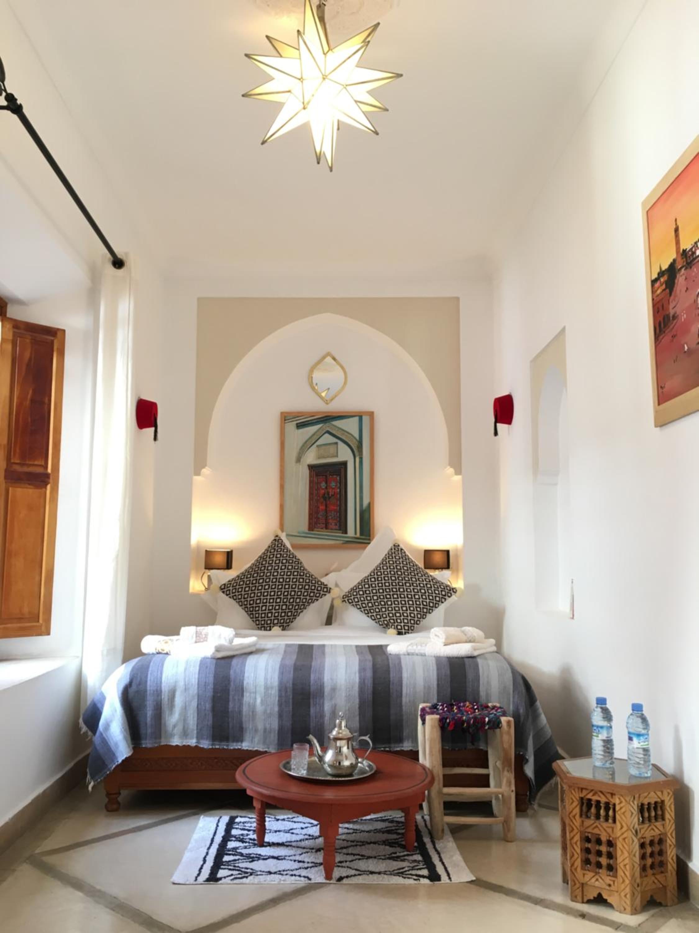 Double or Twin Room with Private Bathroom - Photo 2