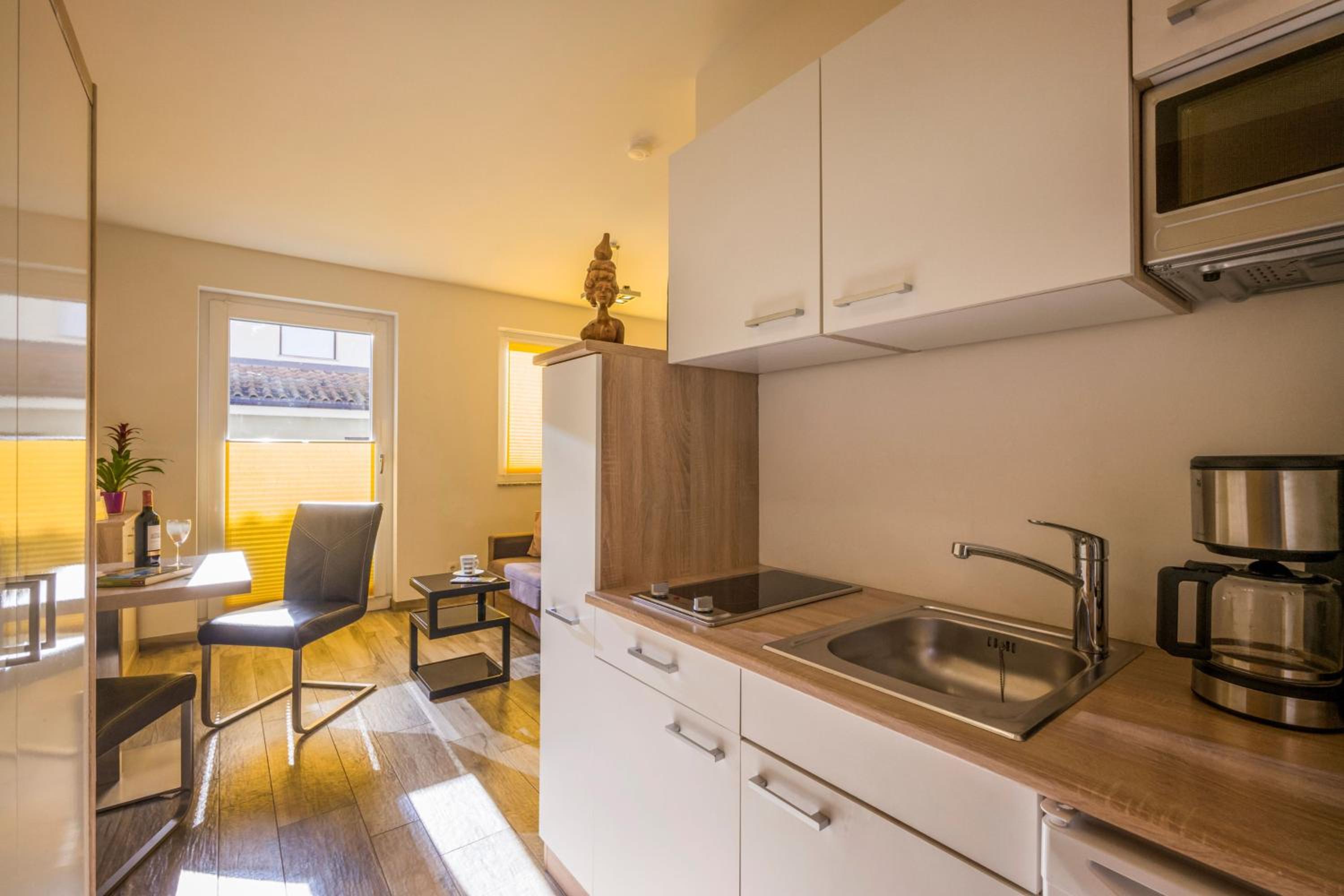 Studio Apartment photo 3
