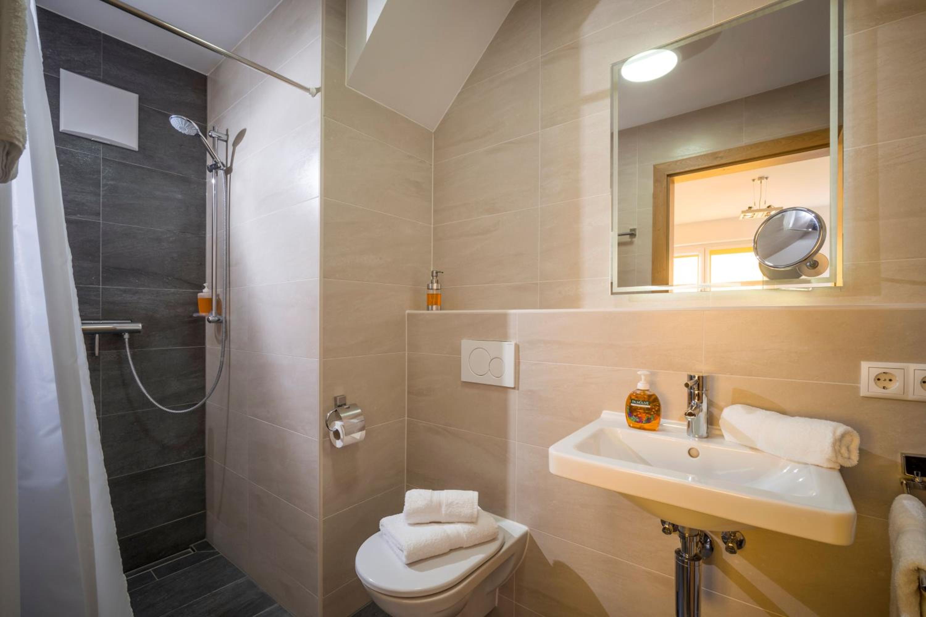 Studio Apartment photo 2
