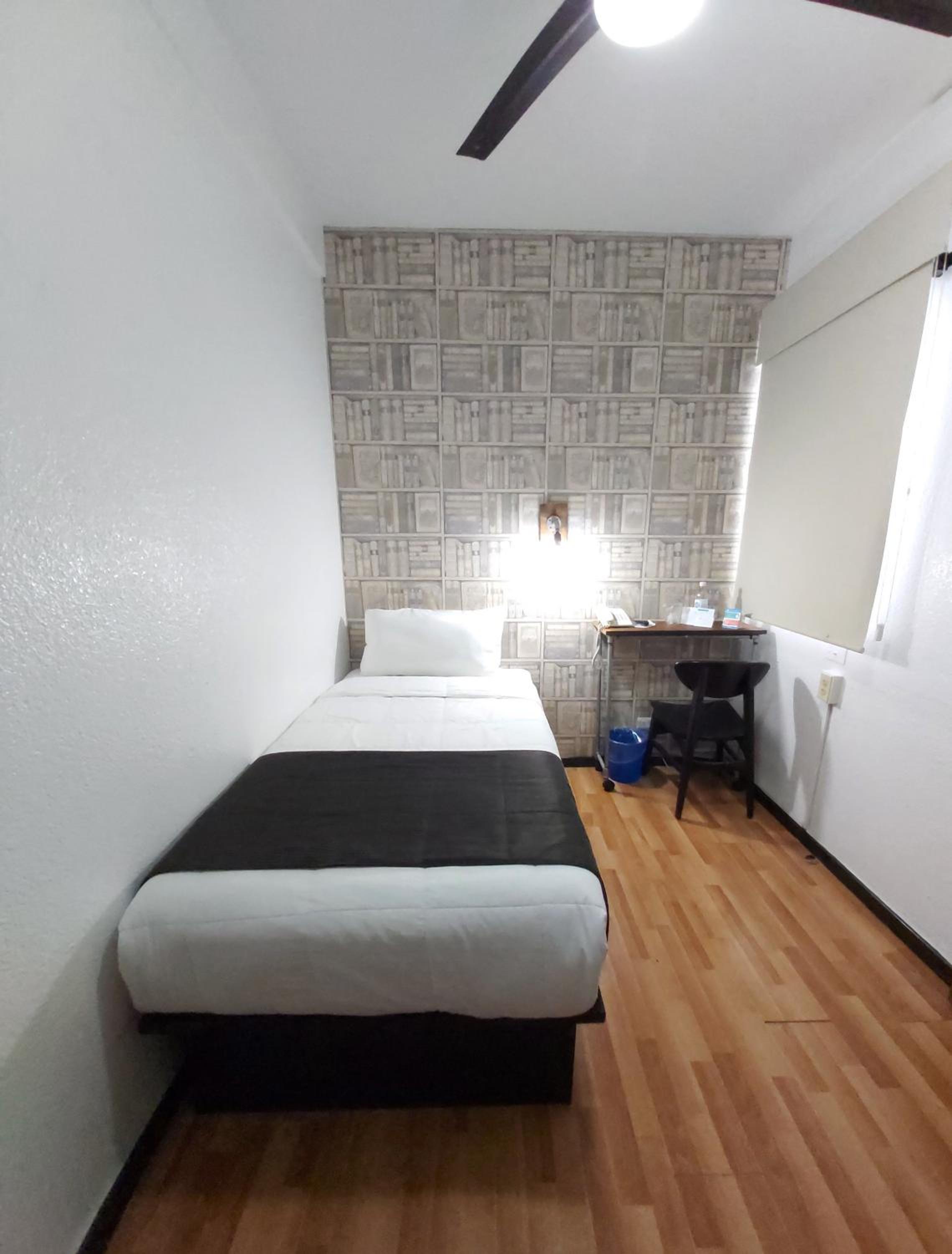 Extra Small Single Room
