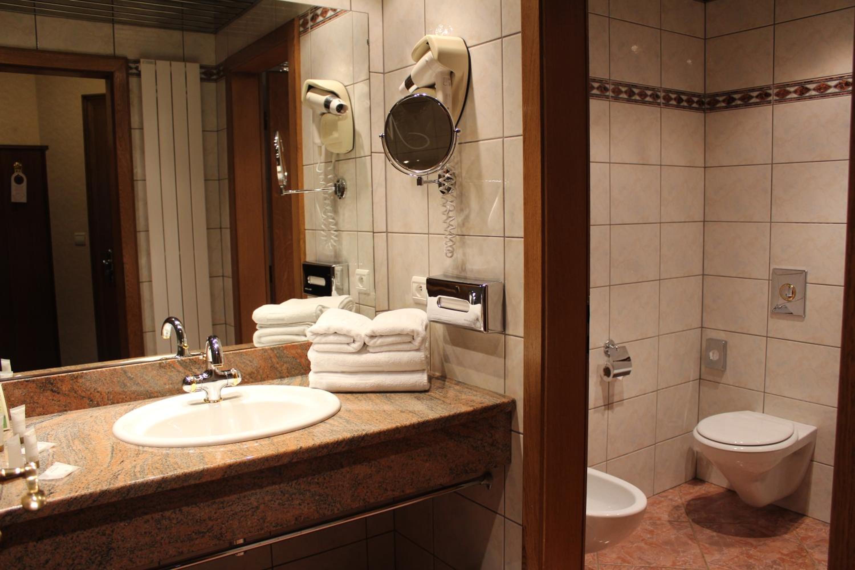 Standard Double Room with Shower photo 3