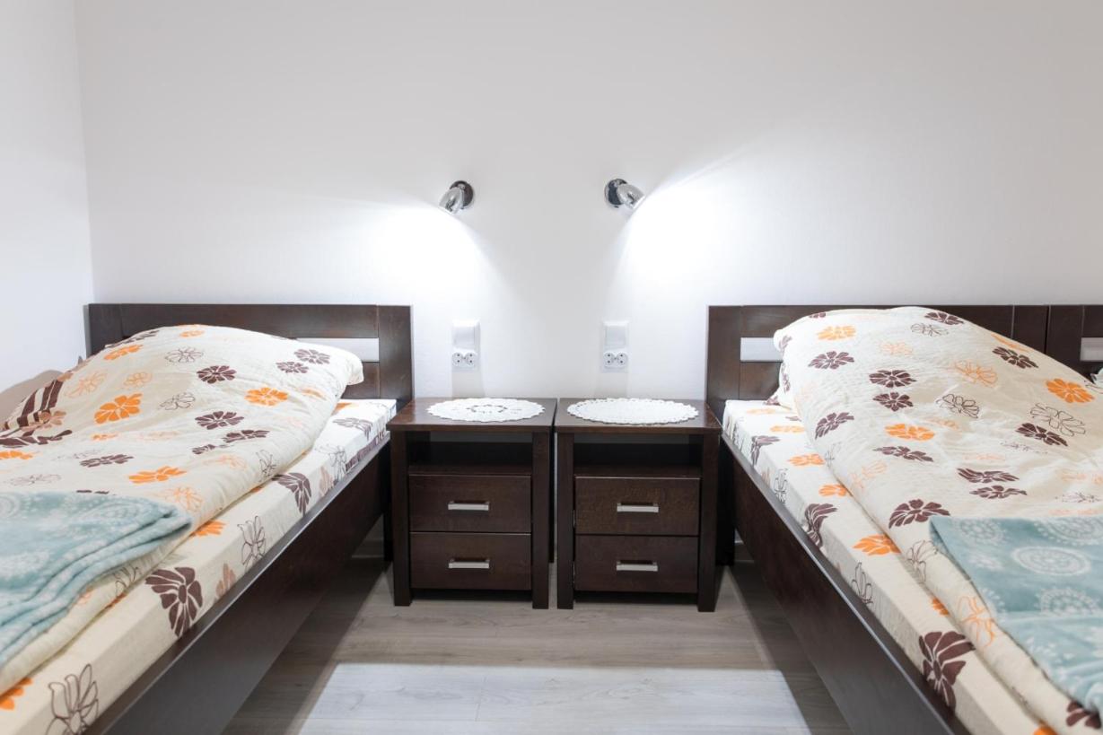 Triple Room - Photo 13