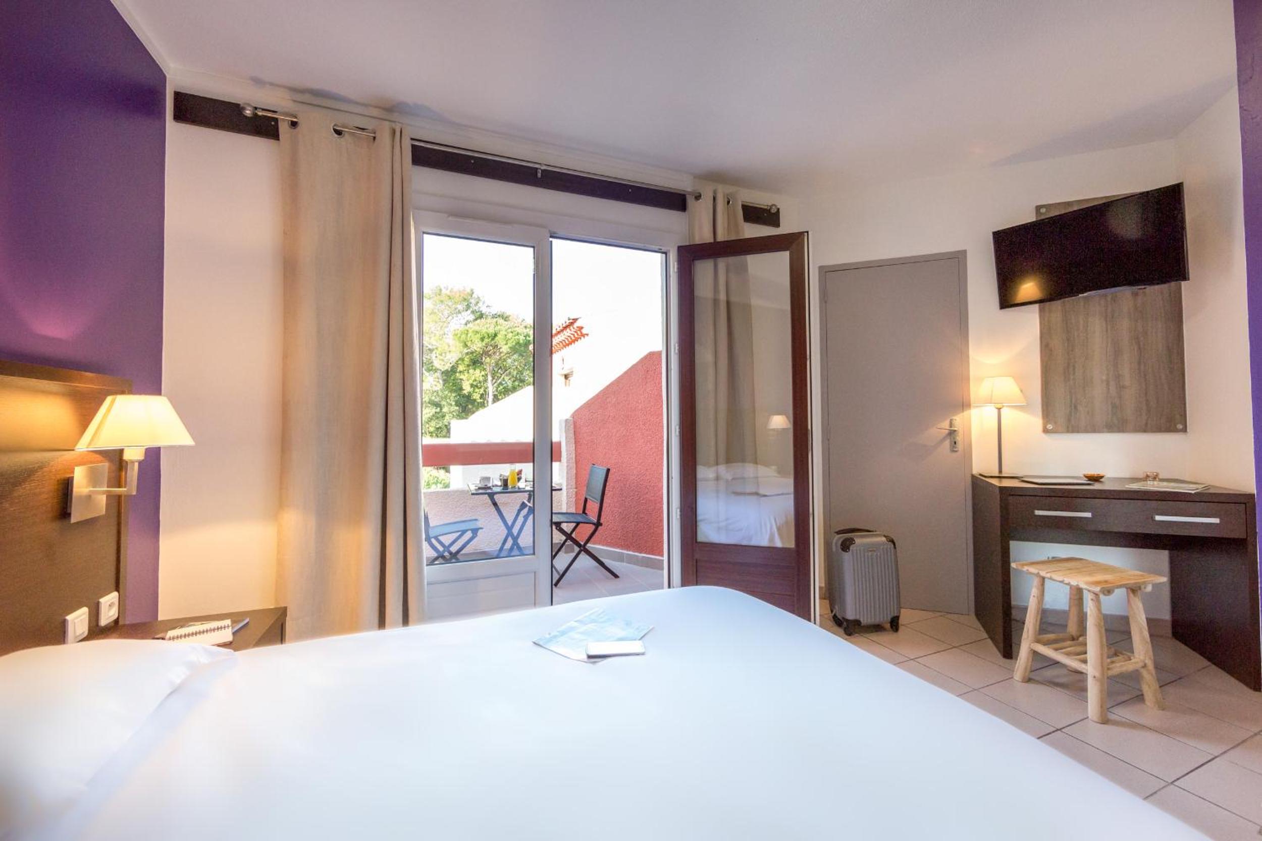 Deluxe Double Room with Bath