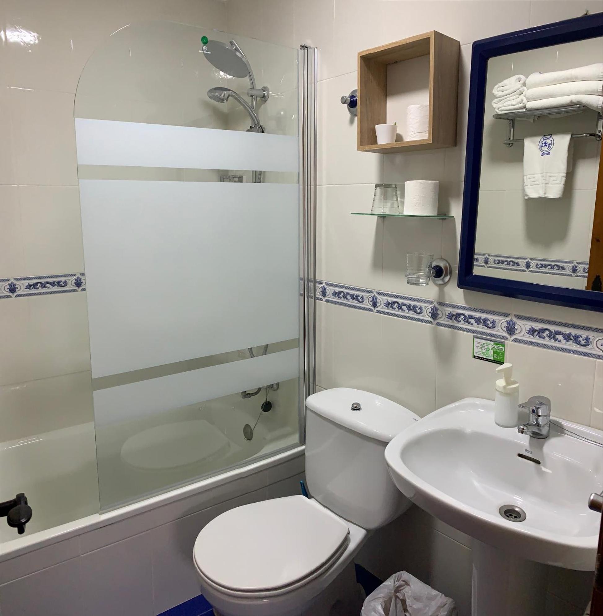 Deluxe Double Room with Extra Bed
