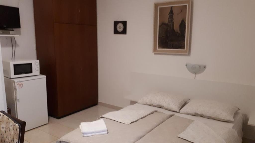 Studio with Terrace photo 1