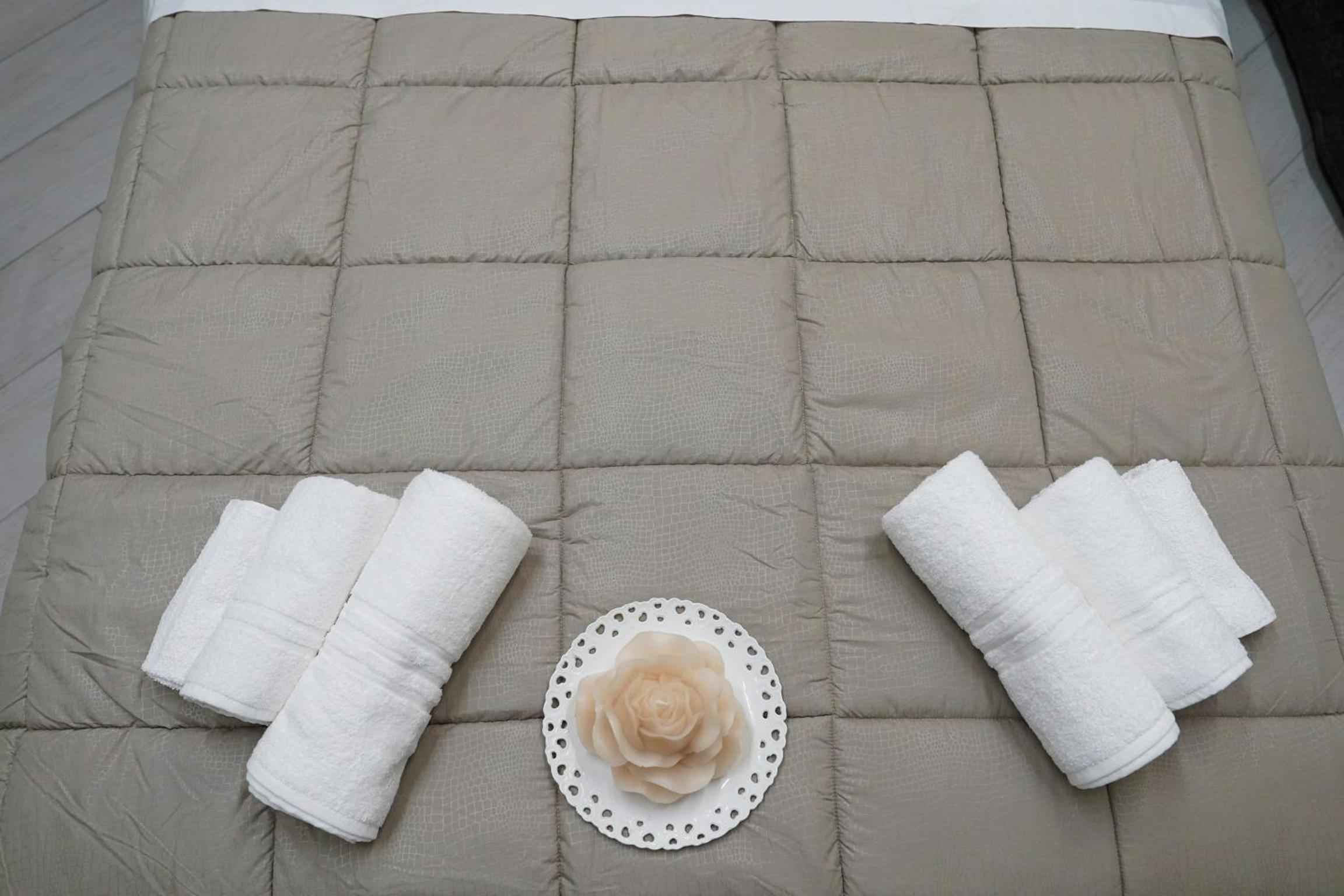Double or Twin Room with Private Bathroom - Photo 3