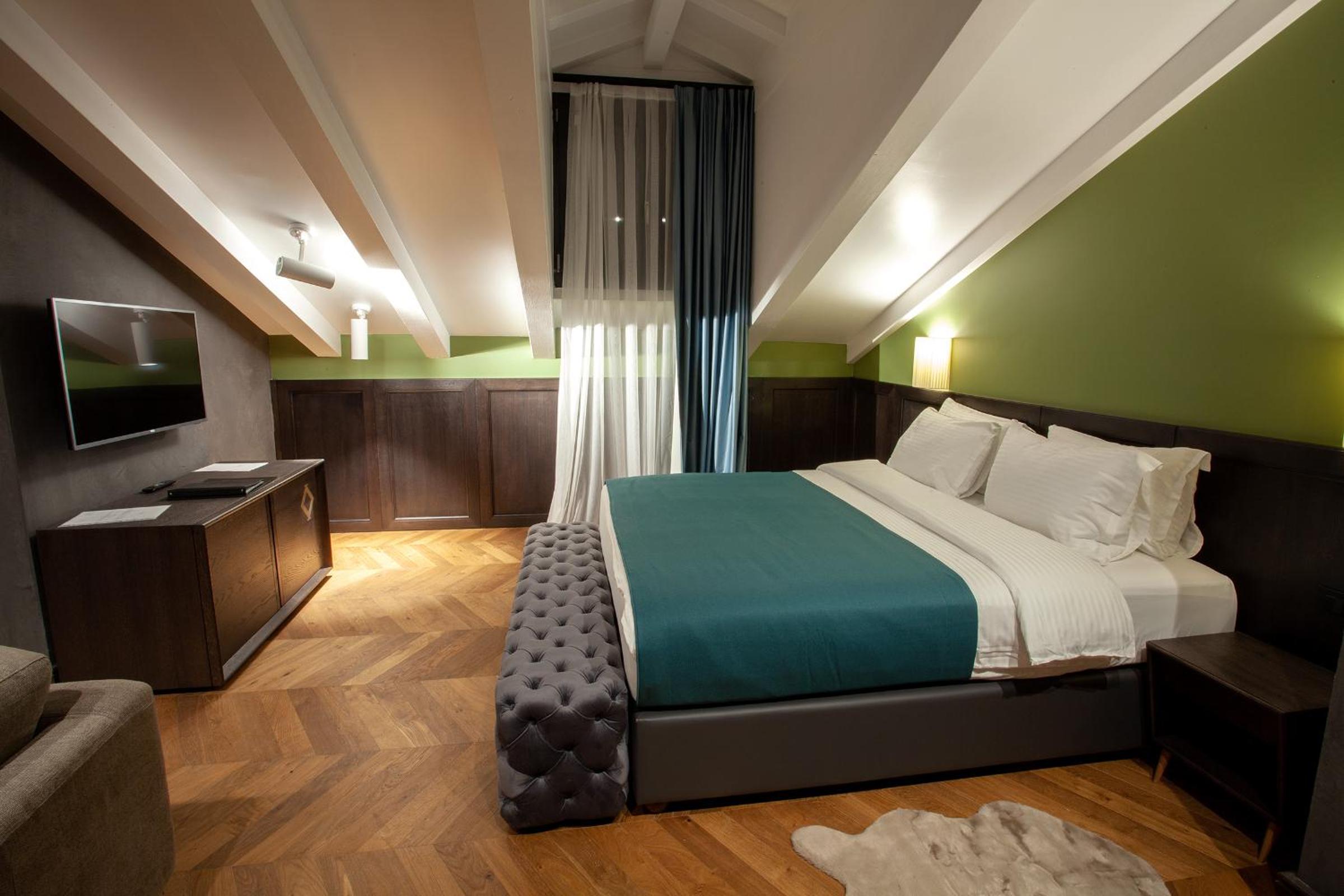 Superior Double Room - Photo 8