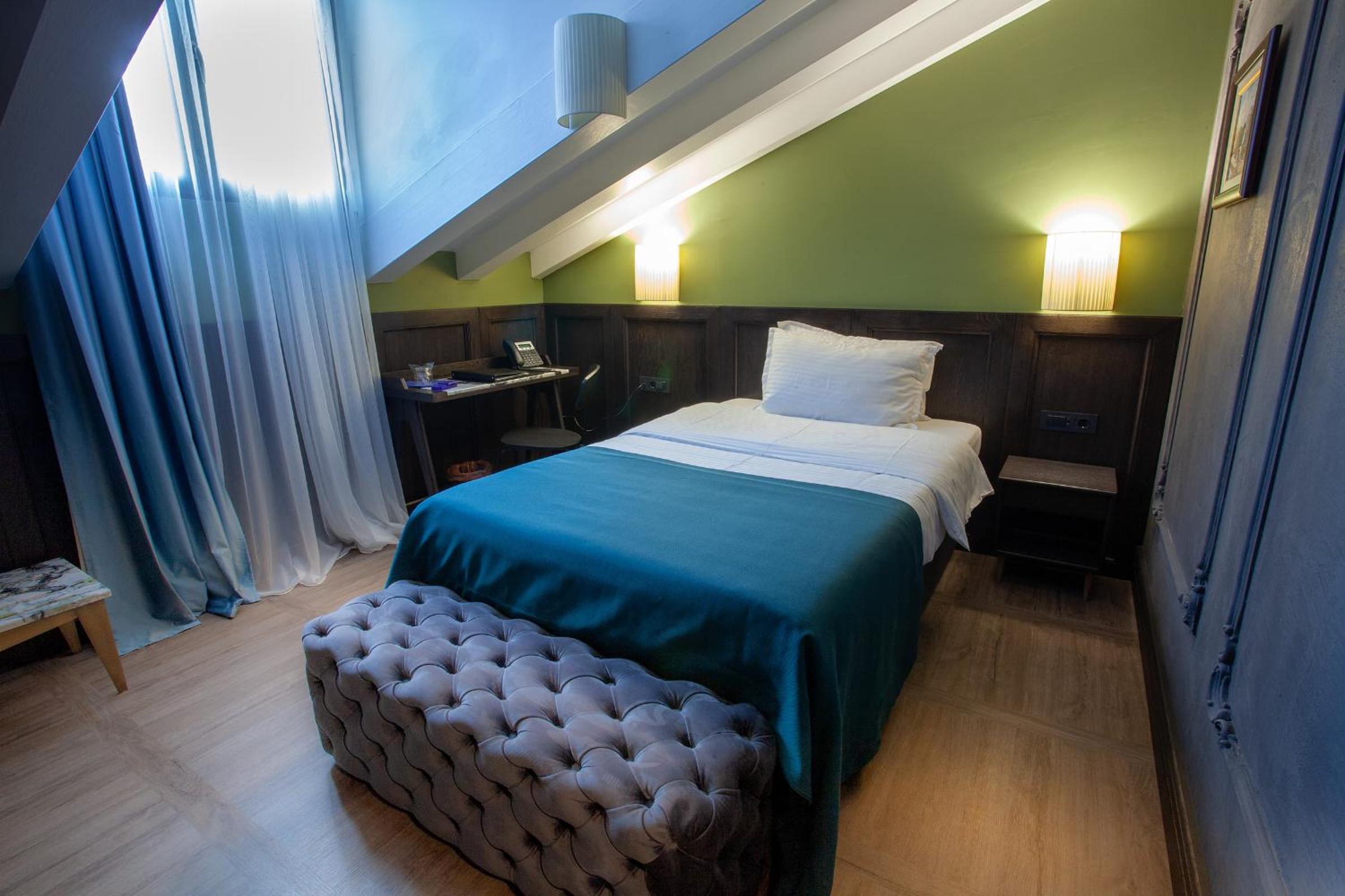 Single Room