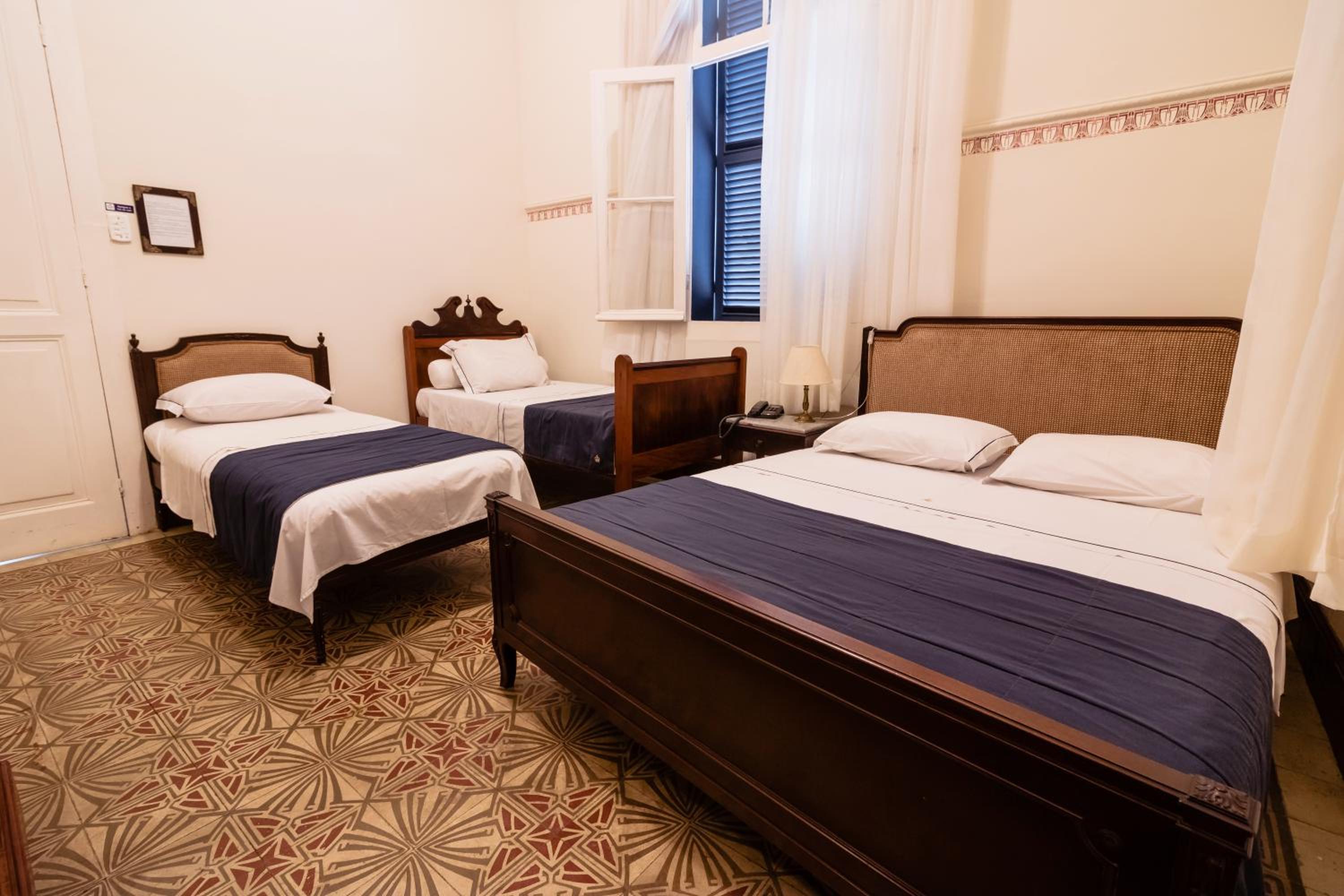 Deluxe Quadruple Room