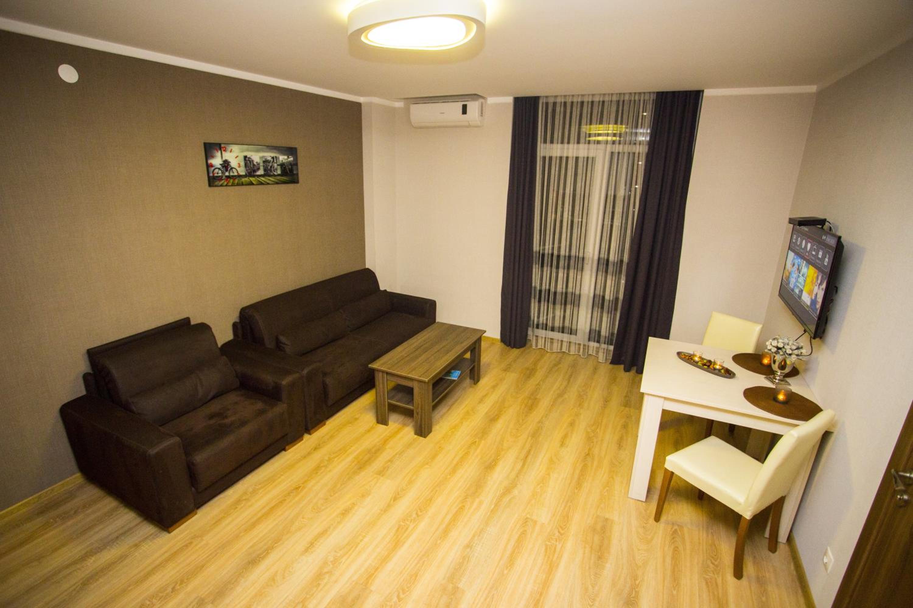 One-Bedroom Suite