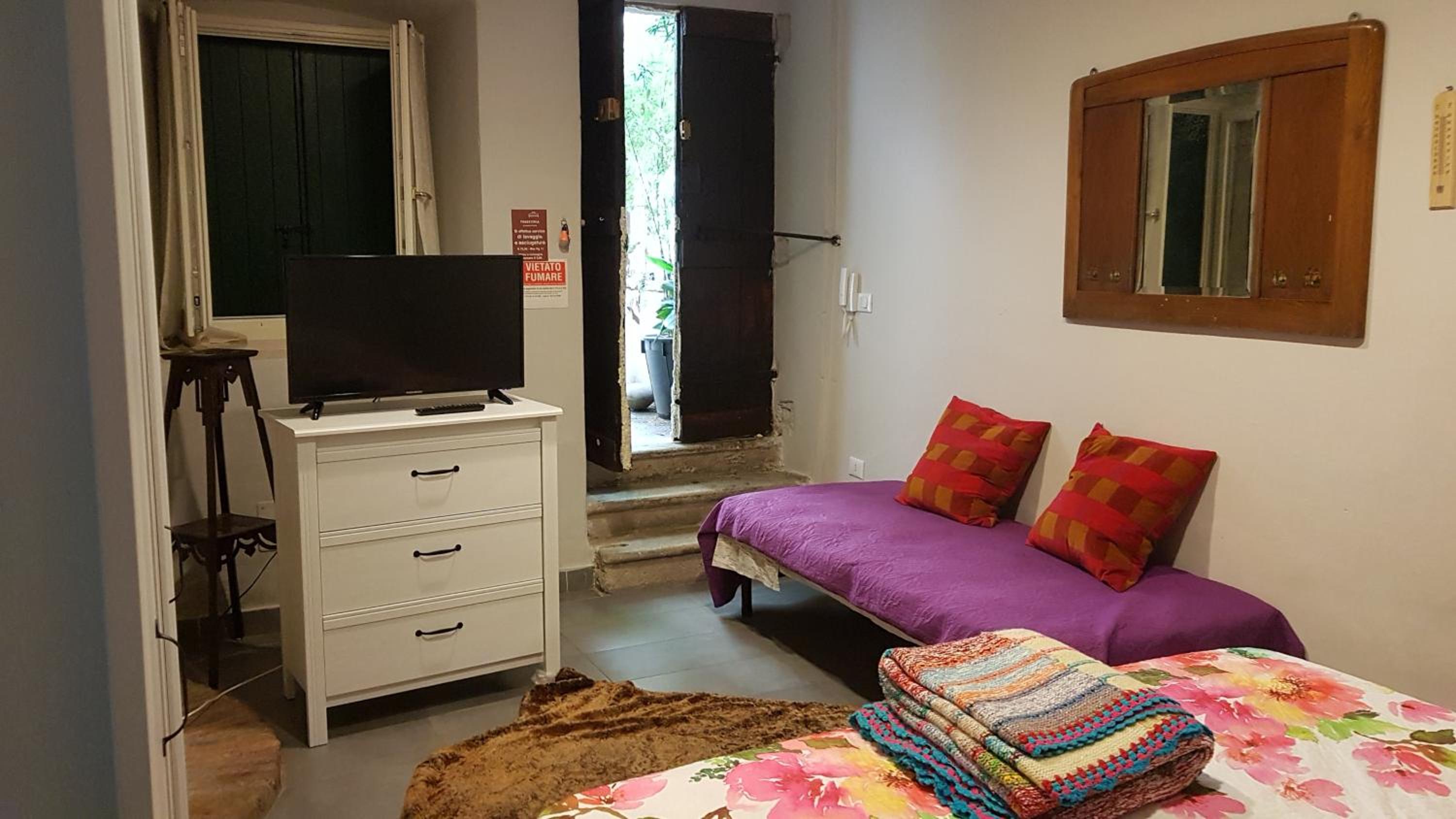 Large Double or Twin Room