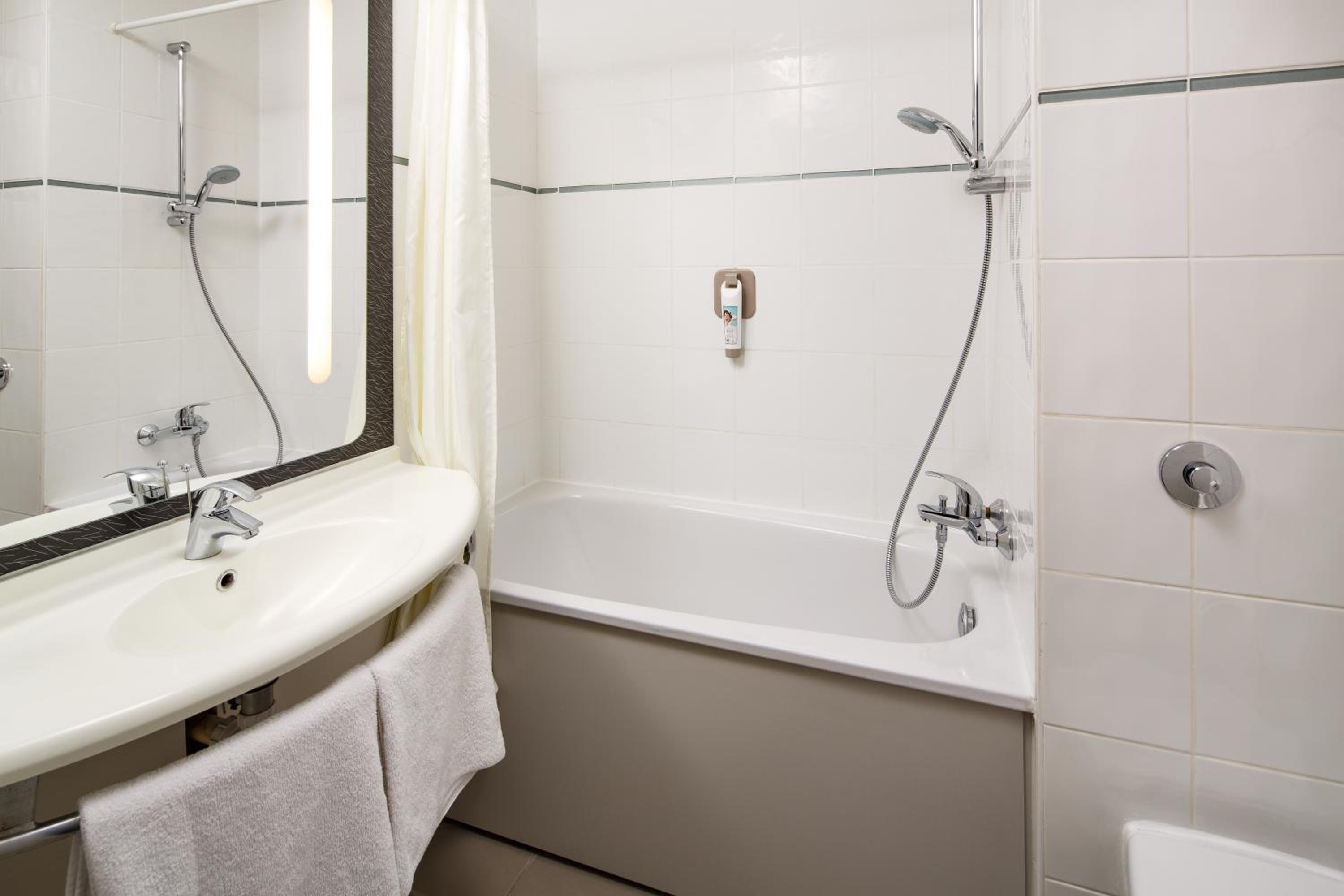 Double Room - Photo 3